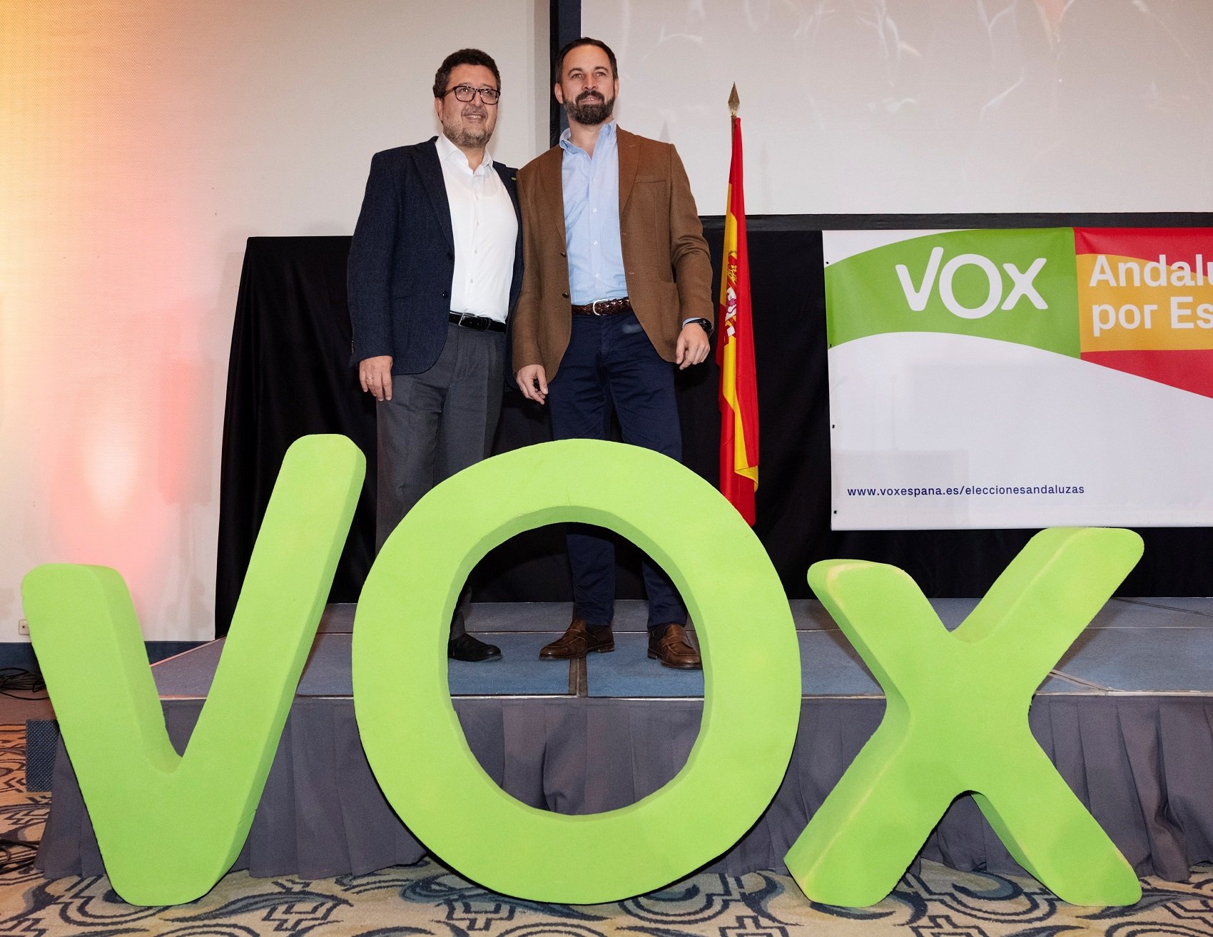 Vox fa gala del seu masclisme i condiciona el pacte amb PP i Cs