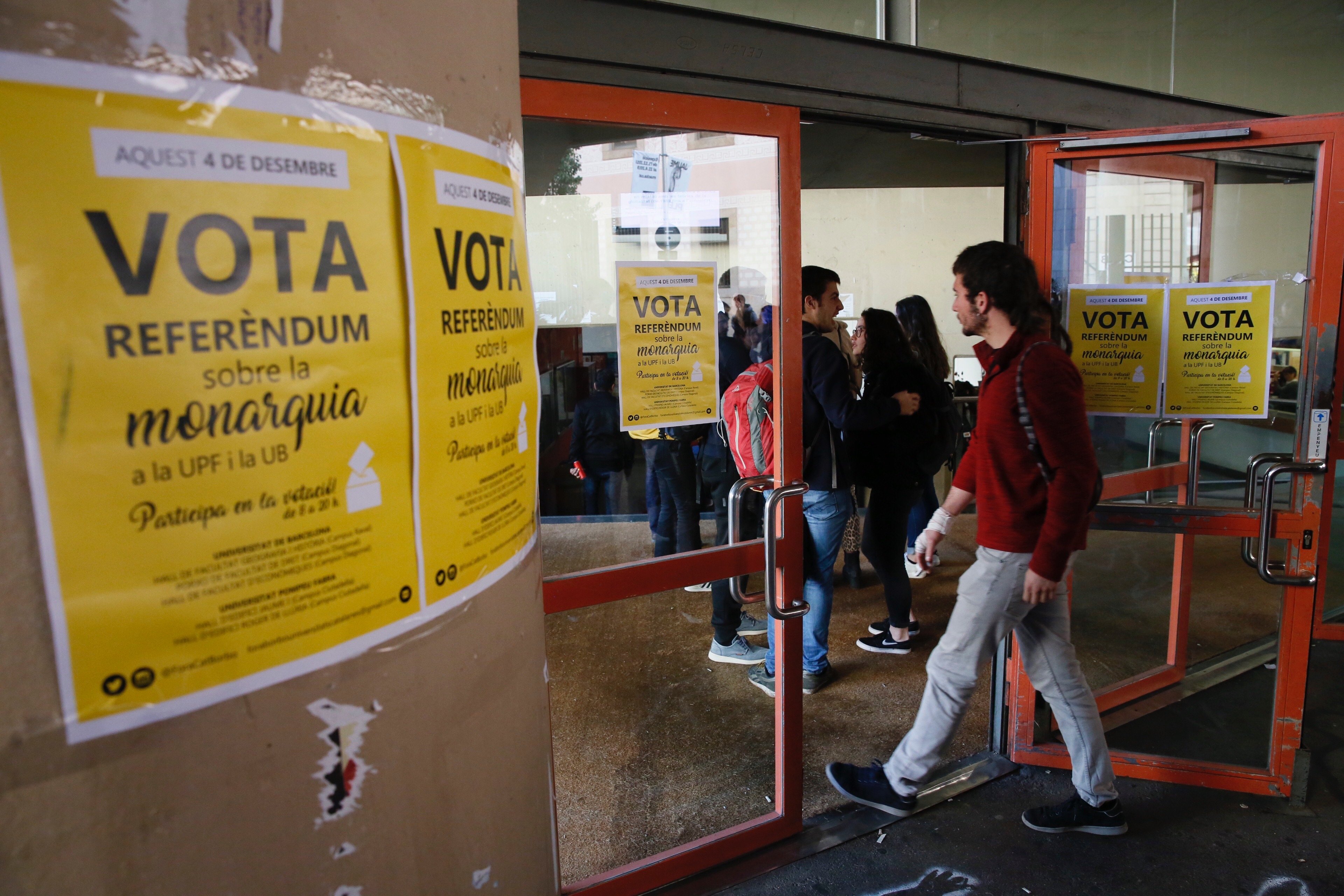 La UAB celebrarà un referèndum sobre la monarquia