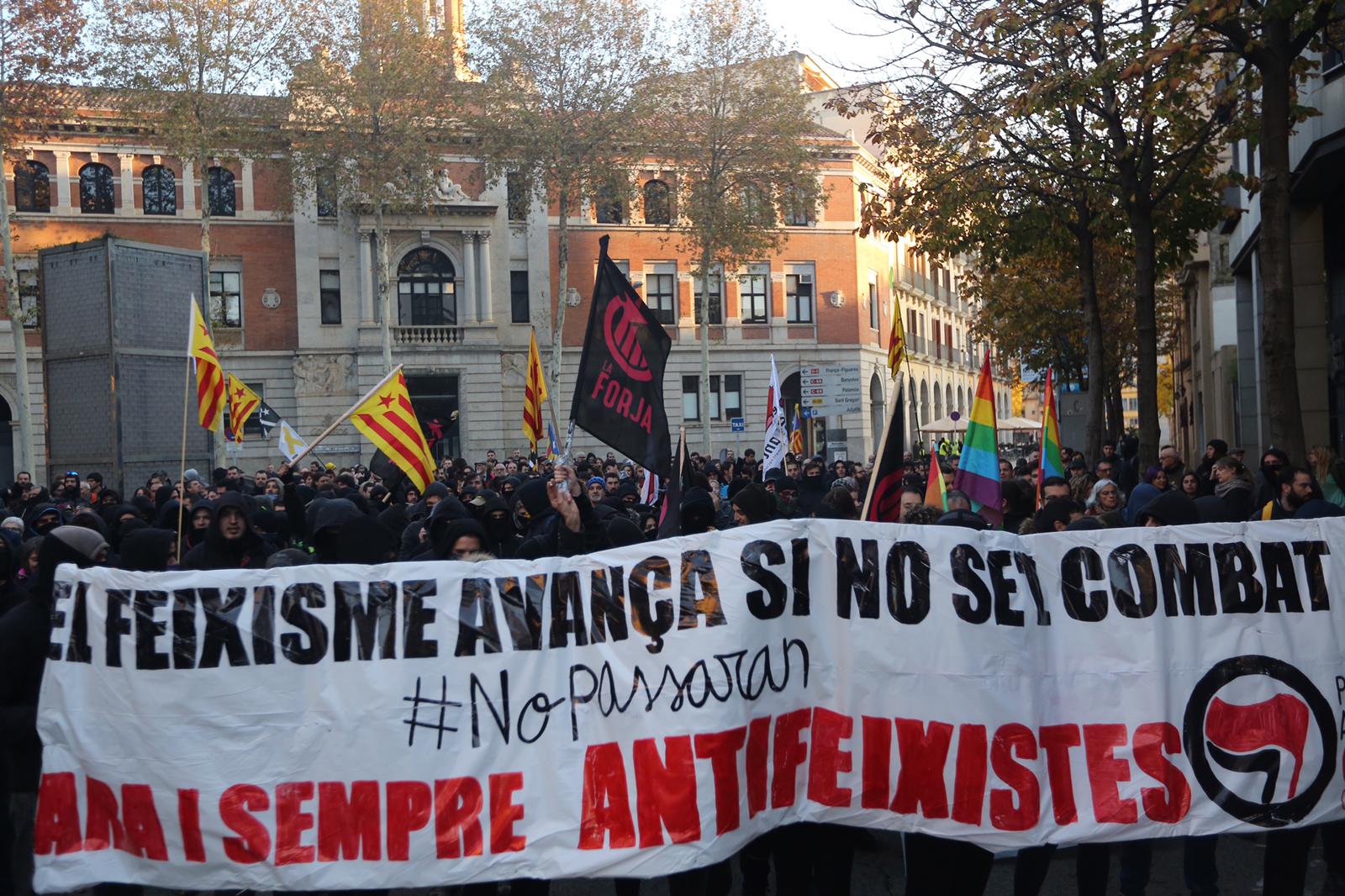 contramanifestació anteifeixitsa Girona - Carles Palacio