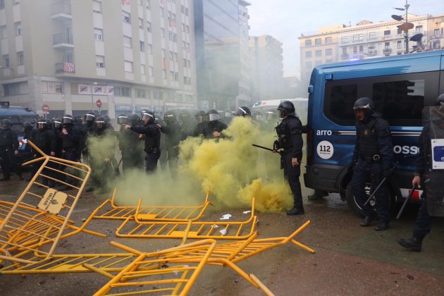 Incidentes Girona contramanifestacio antifexista - Carles Palacio Incidentes Girona contramanifestacio antifexista - Carles Palacio