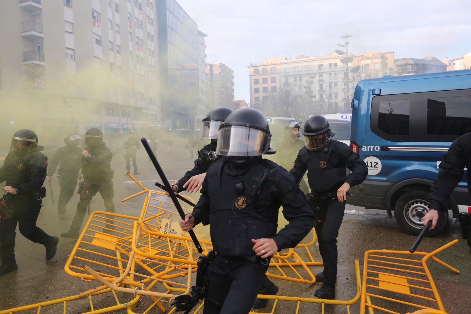 Mossos per la Independència denuncia que agentes gritaron en Girona "a por ellos"