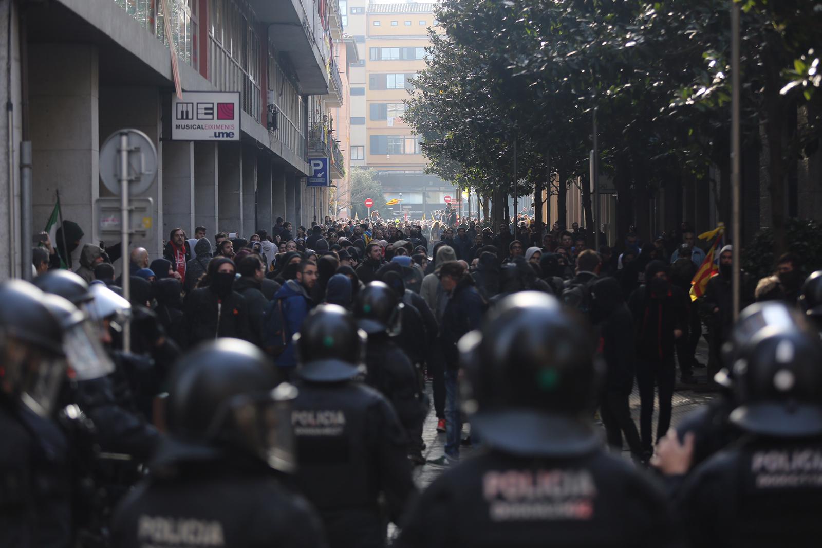 ¿Crees que hacen falta cambios en los Mossos por la actuación de la Brimo?