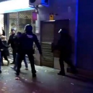 carregues mossos Terrassa @ofreixenet carregues mossos Terrassa @ofreixenet