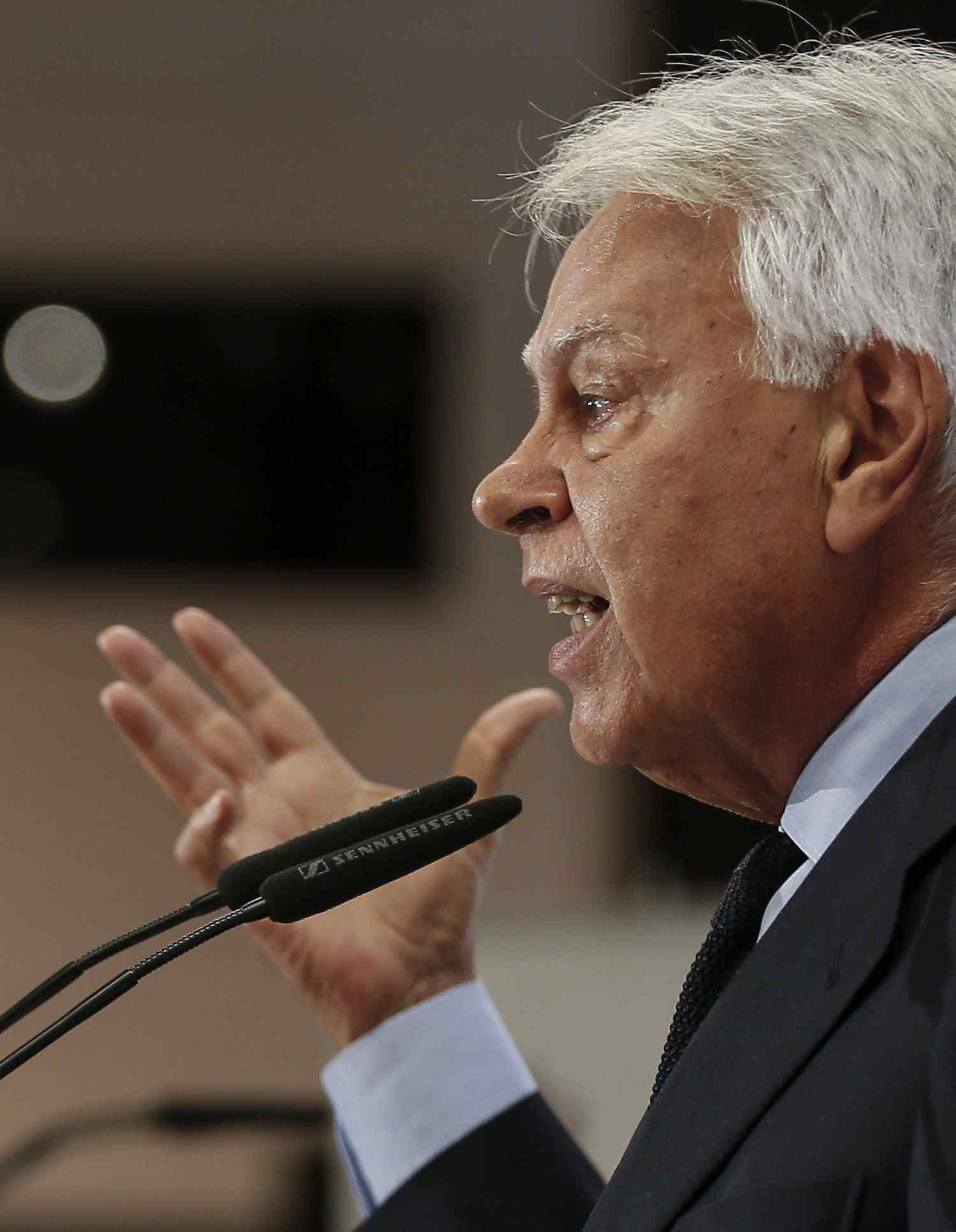 Felipe González desmiente sus críticas a Pedro Sánchez