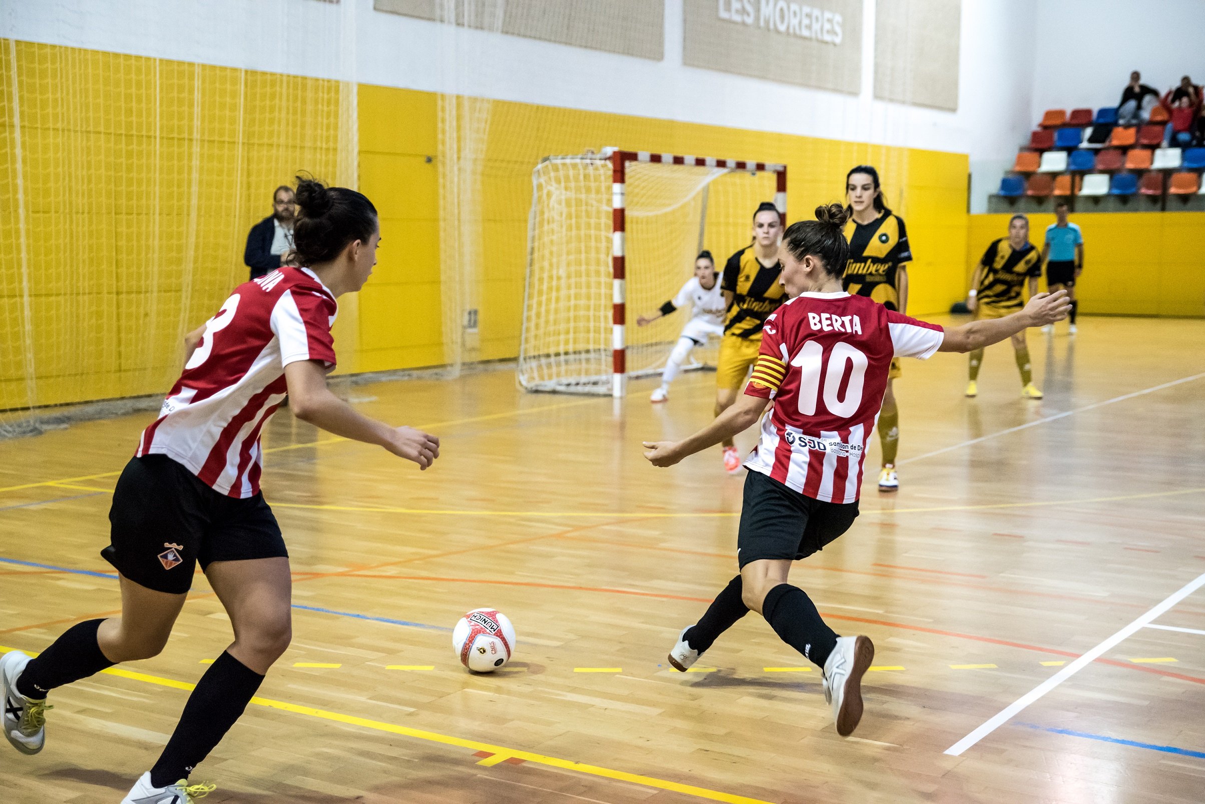 Penya Esplugues-Atlético: Duel d’aspirants al títol