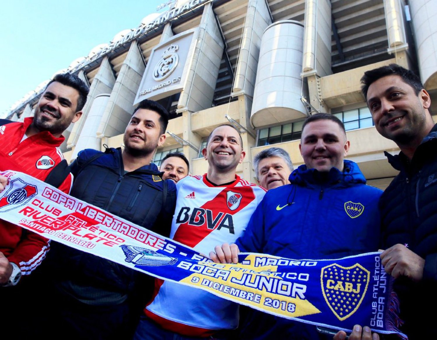 Madrid, expectant, espera la final de la Libertadores entre River i Boca