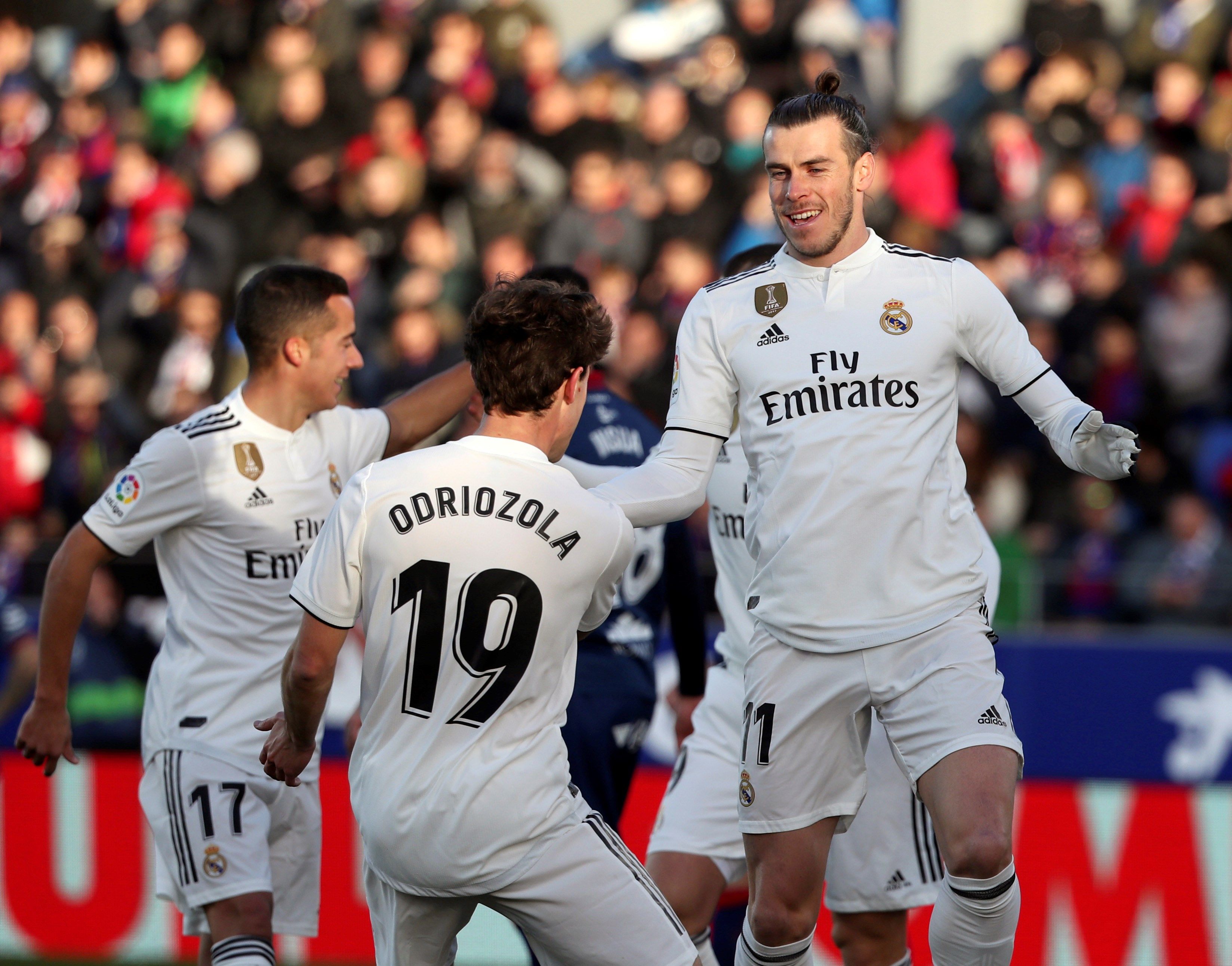 Bale y Courtois salvan a un Madrid de mínimos en Huesca (0-1)
