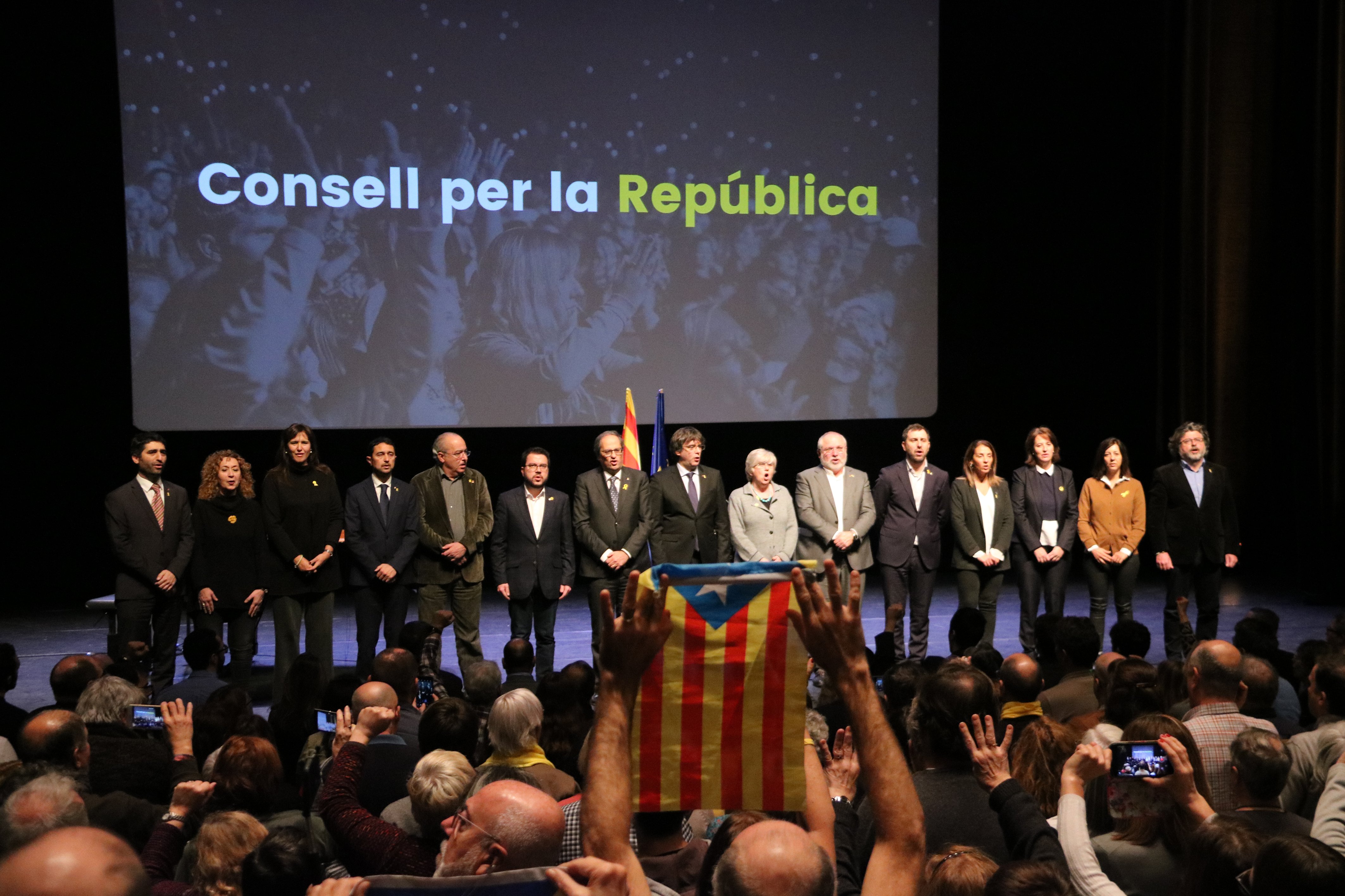 Más de 5.000 personas se inscriben en un solo día en el Consell per la República