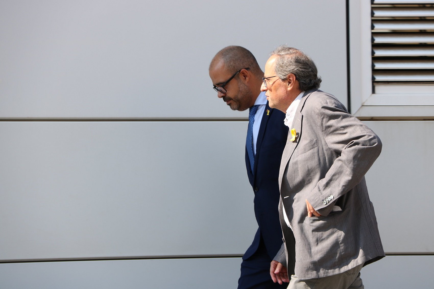 Torra es reuneix amb Buch durant dues hores i mitja després d'exigir dimissions