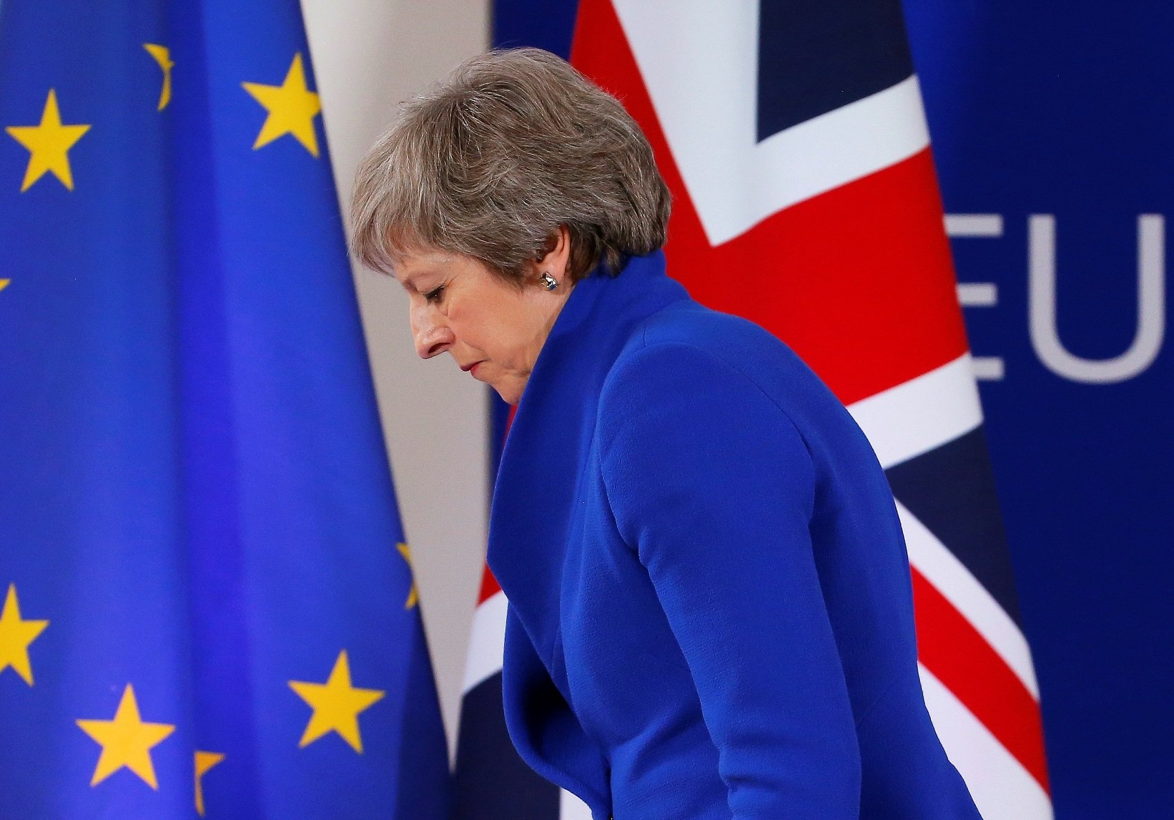 May acepta retrasar el Brexit pero como última alternativa