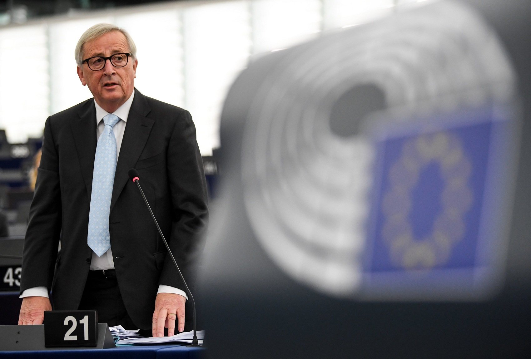 Juncker dice que el Brexit no se renegociará y que no dejarán sola a Irlanda