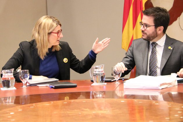 Elsa Artadi Pere Aragnes reunió de Govern - Efe Elsa Artadi Pere Aragnes reunió de Govern - Efe