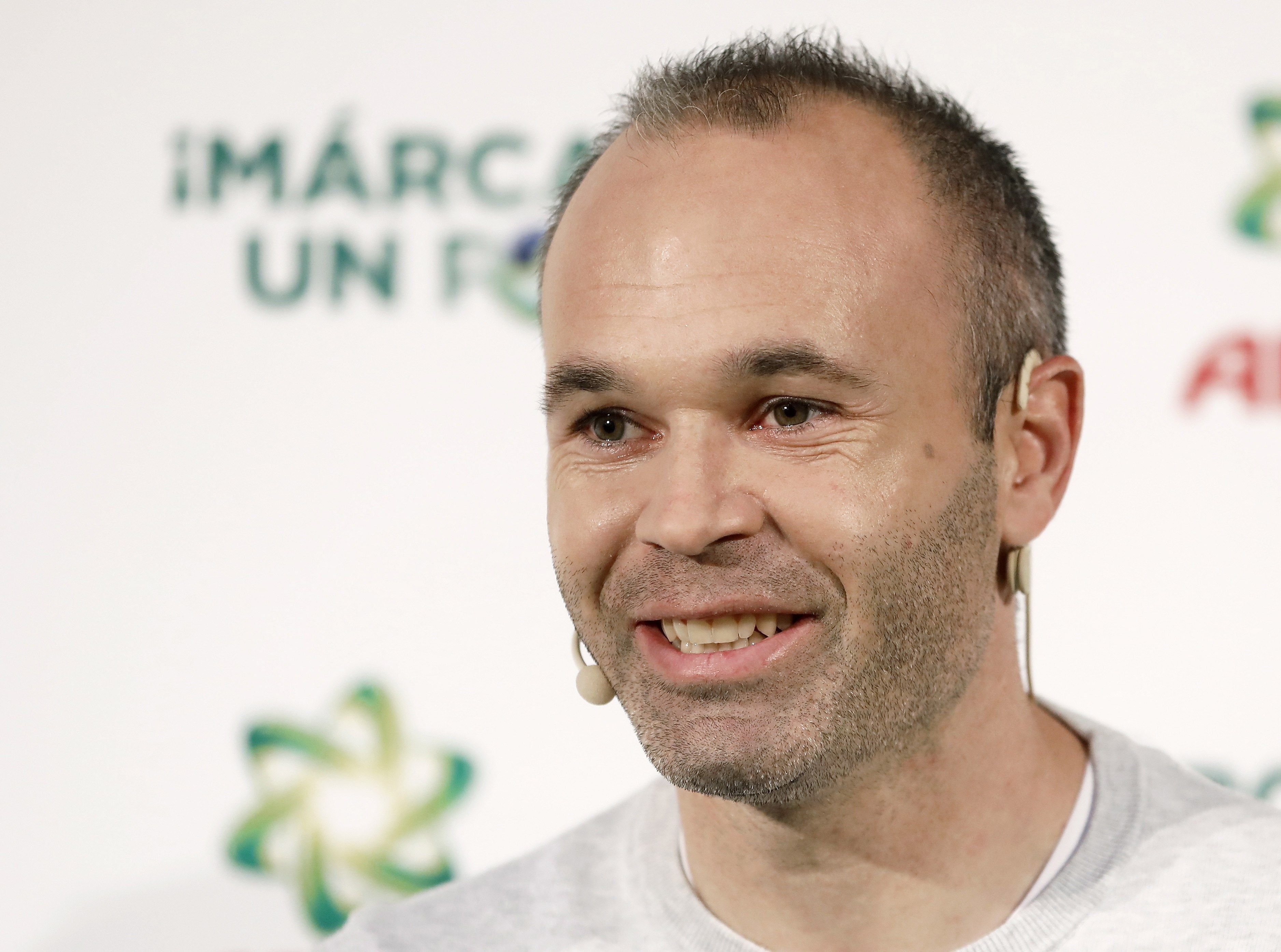 Iniesta: "No hay que matar a Dembélé"