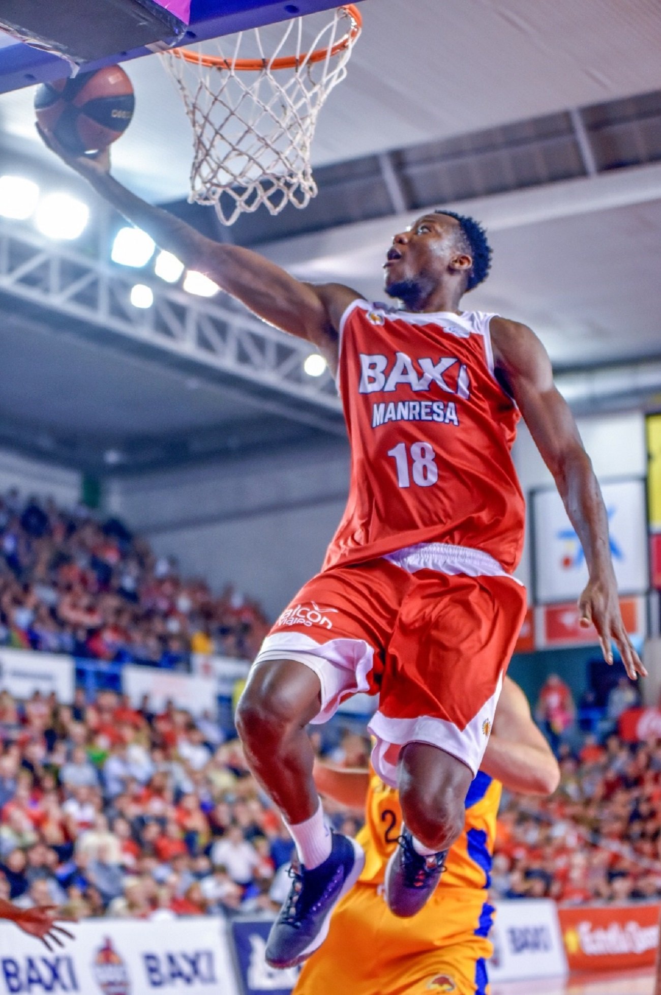 El '5' del Bàsquet Manresa, Jordan Sakho, tres mesos de baixa