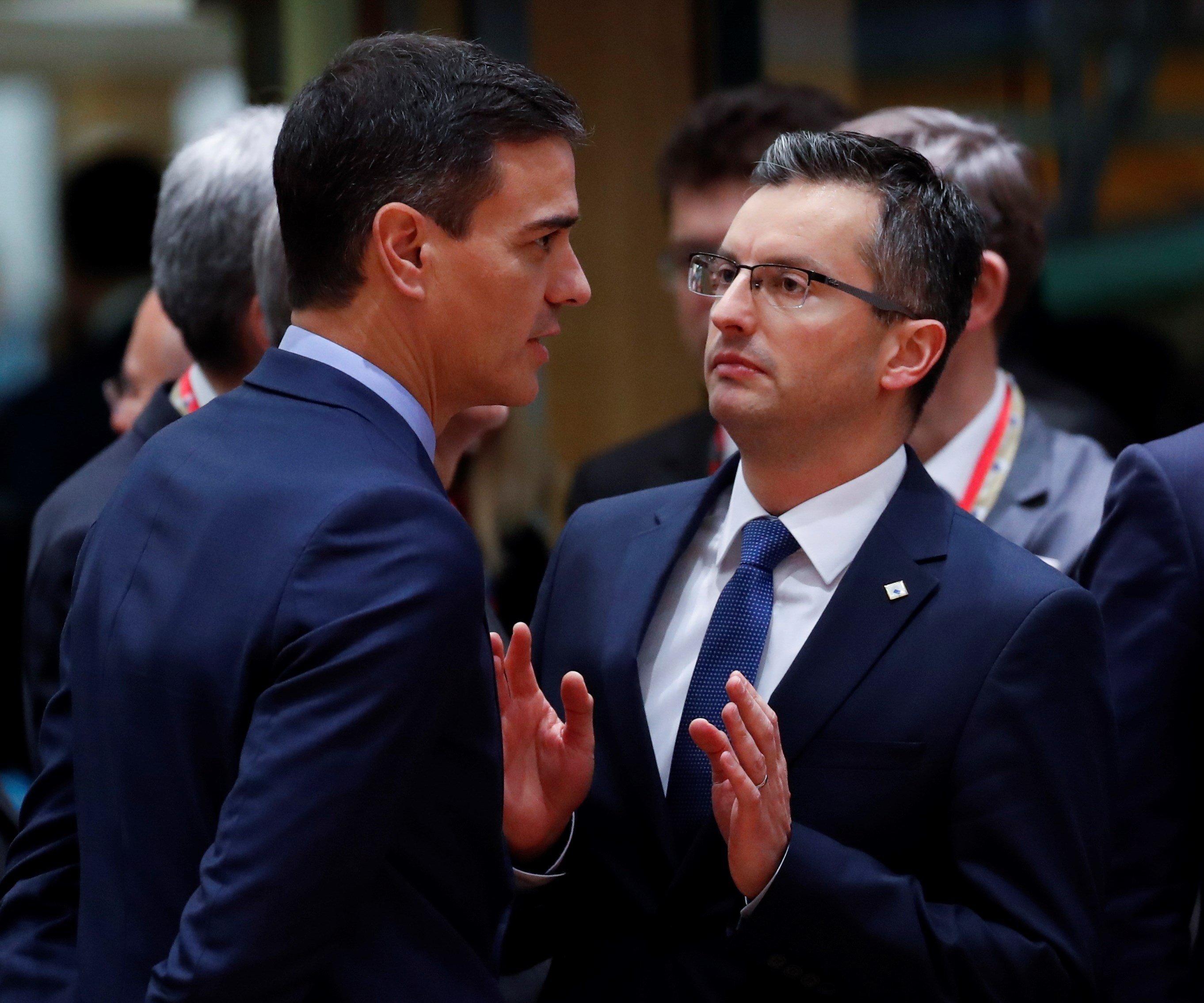 Sánchez intenta calmar al primer ministro de Eslovenia, después de los ataques españoles