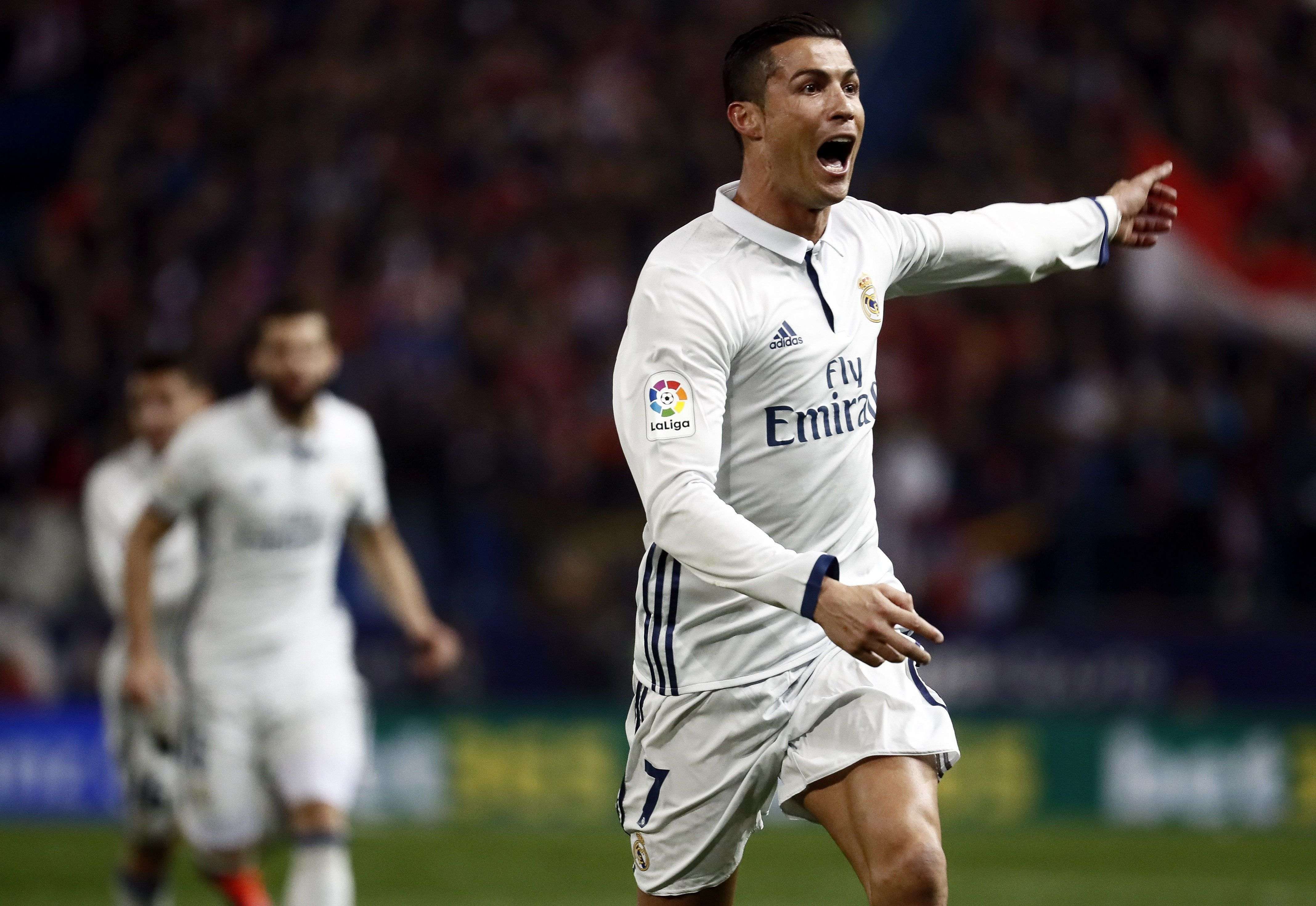 'El País' censura un artículo sobre Football Leaks de John Carlin