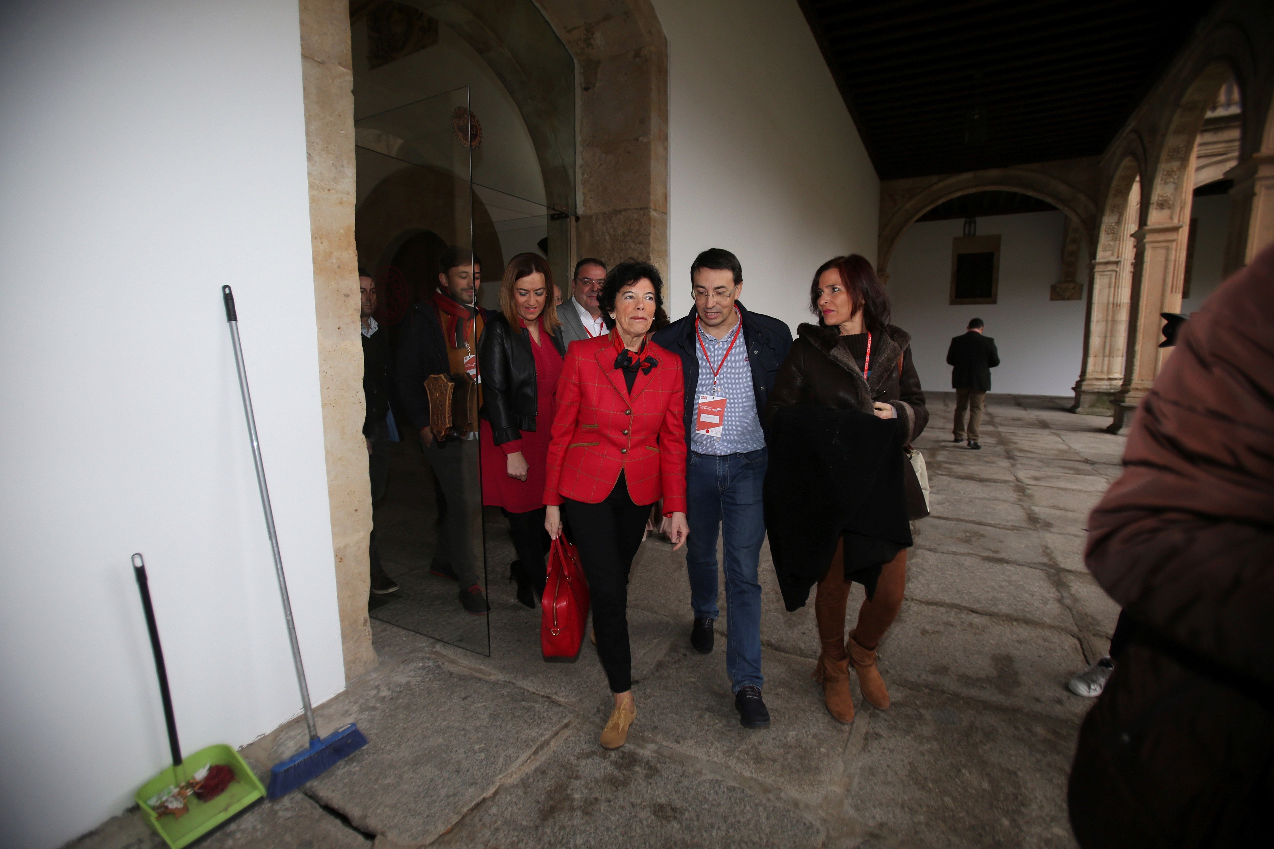 La Moncloa hace de tripas corazón ante el 21-D: "No tenemos nervios"