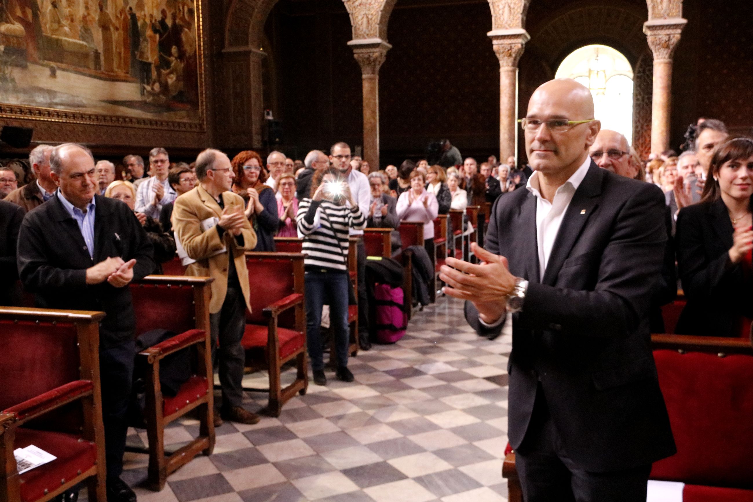 Raül Romeva: "Todavía hoy resuenan los ecos de la melodía franquista"