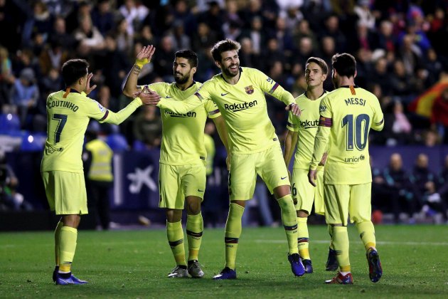 Gerard Piqué Llevant Barça EFE