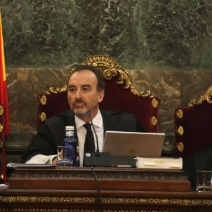 El magistrado Manuel Marchena (i) preside el tribunal, junto al juez Juan Ramón Berdugo (d), Tribunal Suprem cas 1 O Efe El magistrado Manuel Marchena (i) preside el tribunal, junto al juez Juan Ramón Berdugo (d), Tribunal Suprem cas 1 O Efe
