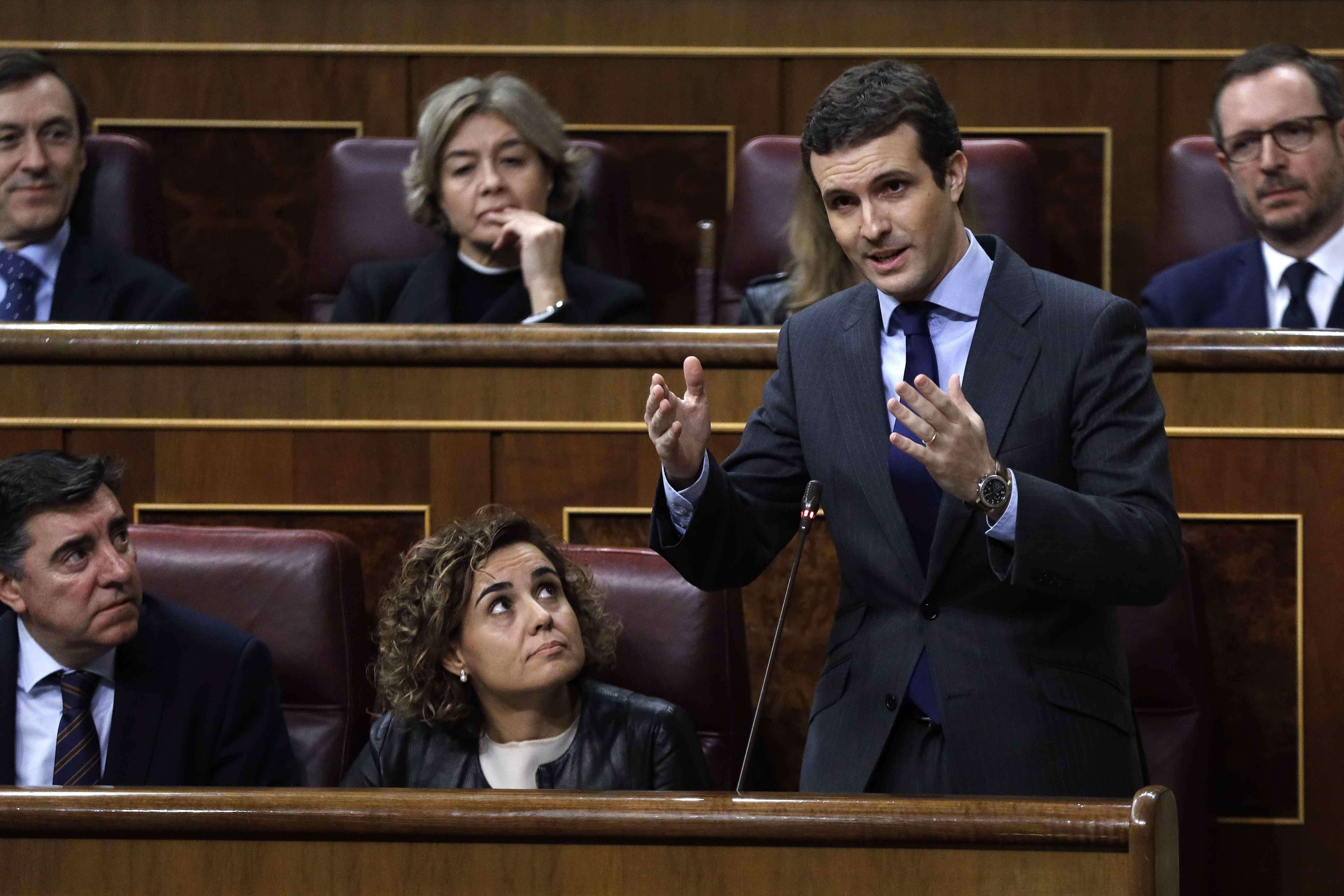 Casado desbarra: "Torra vol un vessament de sang i una guerra civil"
