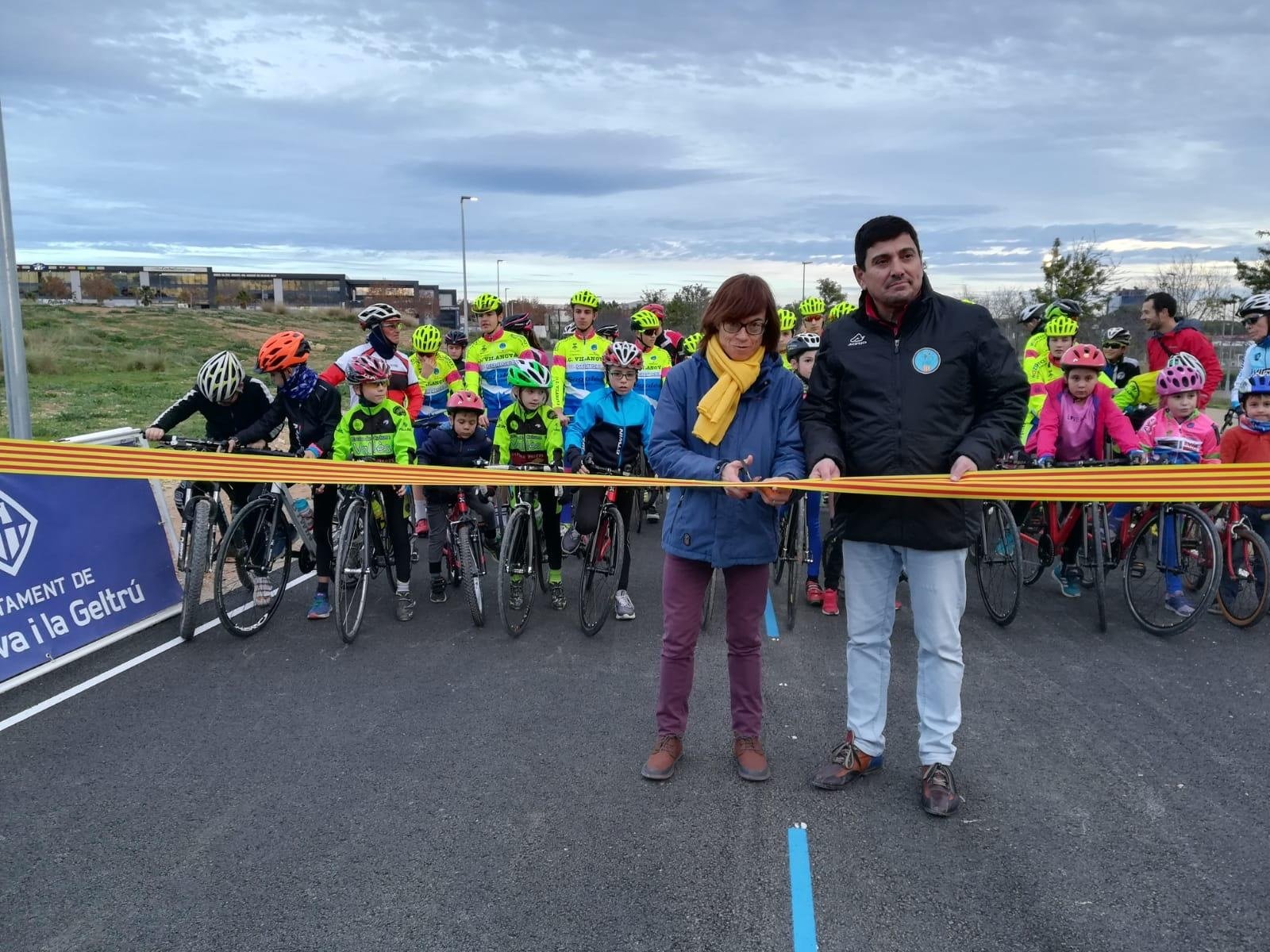 Les bicicletes ja roden pel nou circuit de Vilanova i la Geltrú