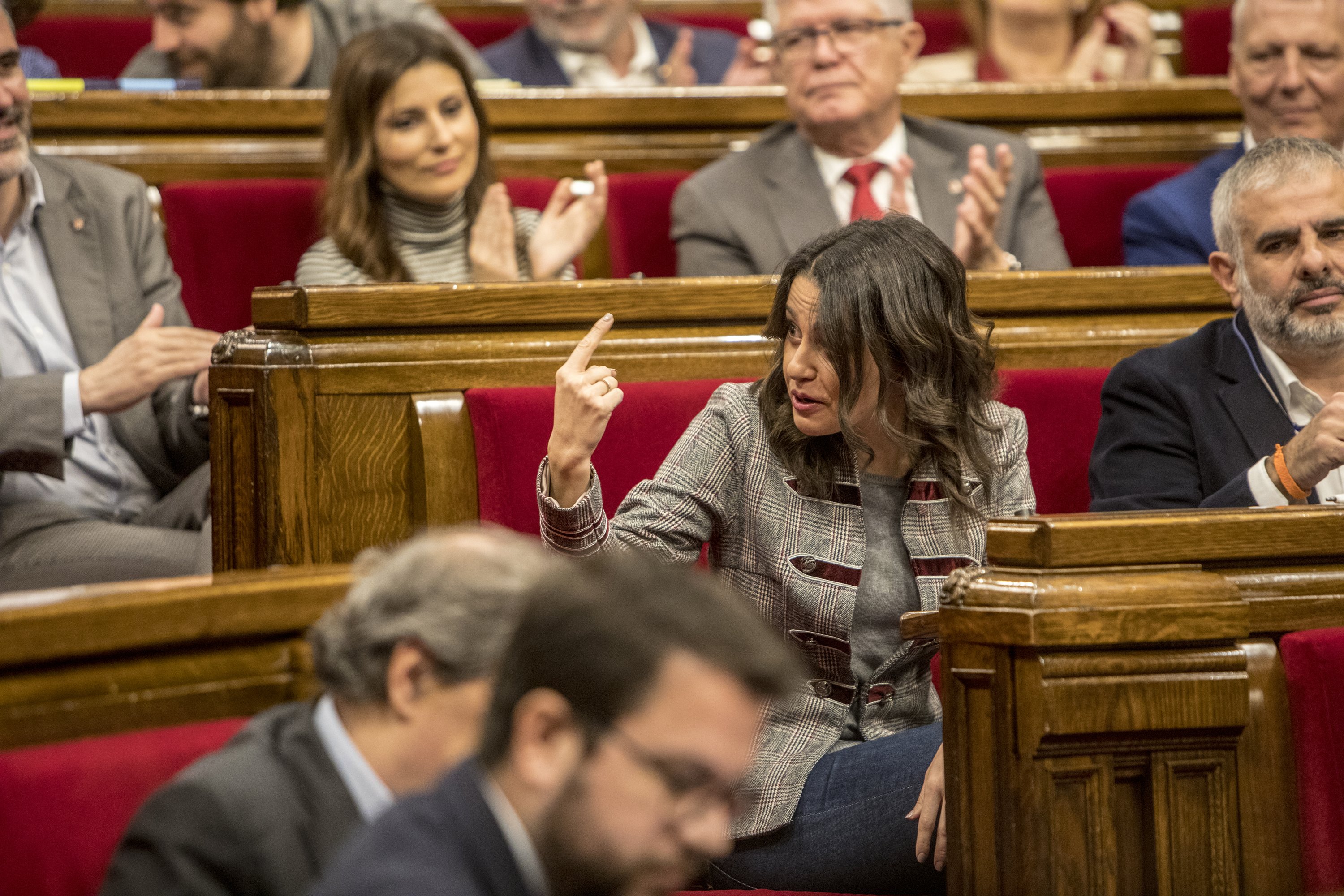 Cs pretende que sea el Parlament el que pida el 155