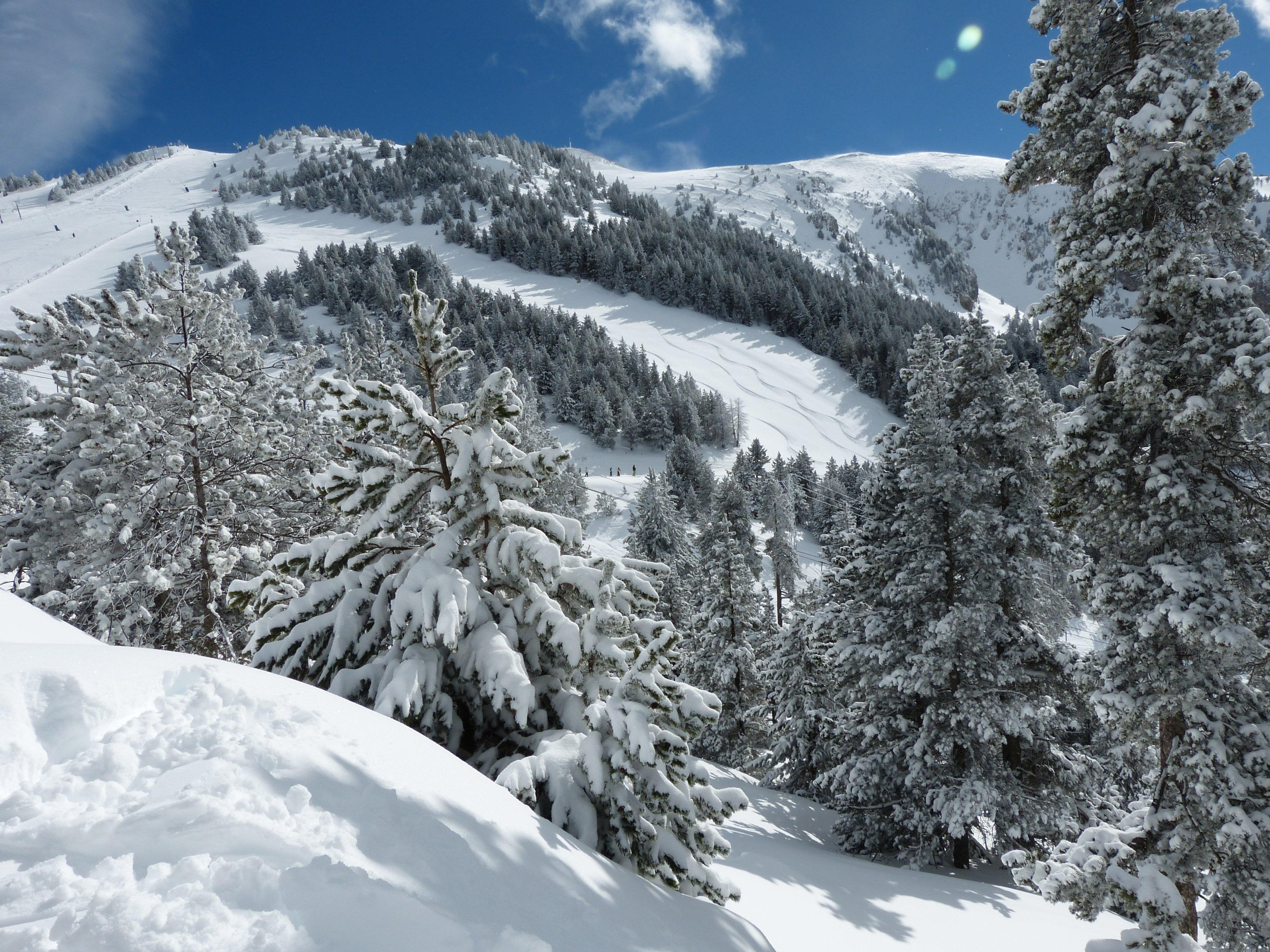 Les estacions gironines tanquen "un bon Nadal" pel clima i la poca neu al pirineu francès