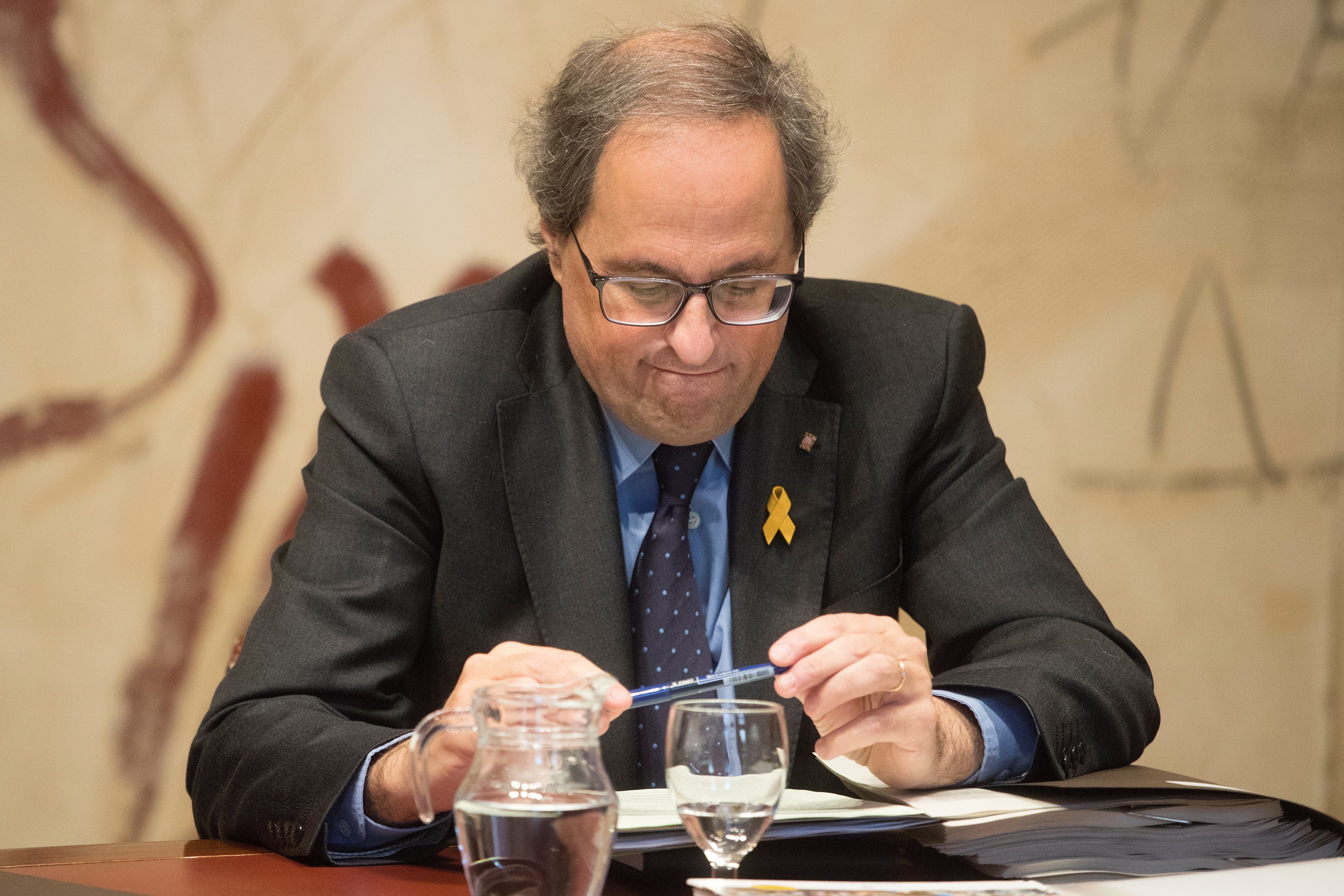 Creus que el Govern s'ha de posar les piles?