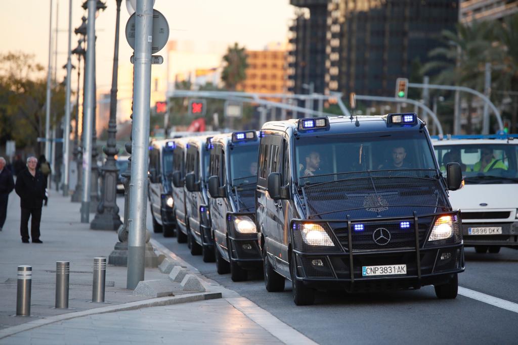 France Bleu: "Llegada masiva de policías españoles en vísperas de la sentencia"