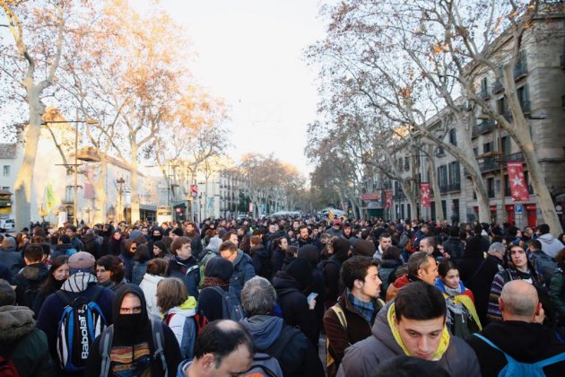 EL NACIONAL Rambla catalunya 21 D manifestants   Sergi Alcàzar