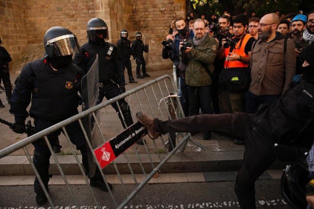 mossos drassanes el nacional sergi alcazar