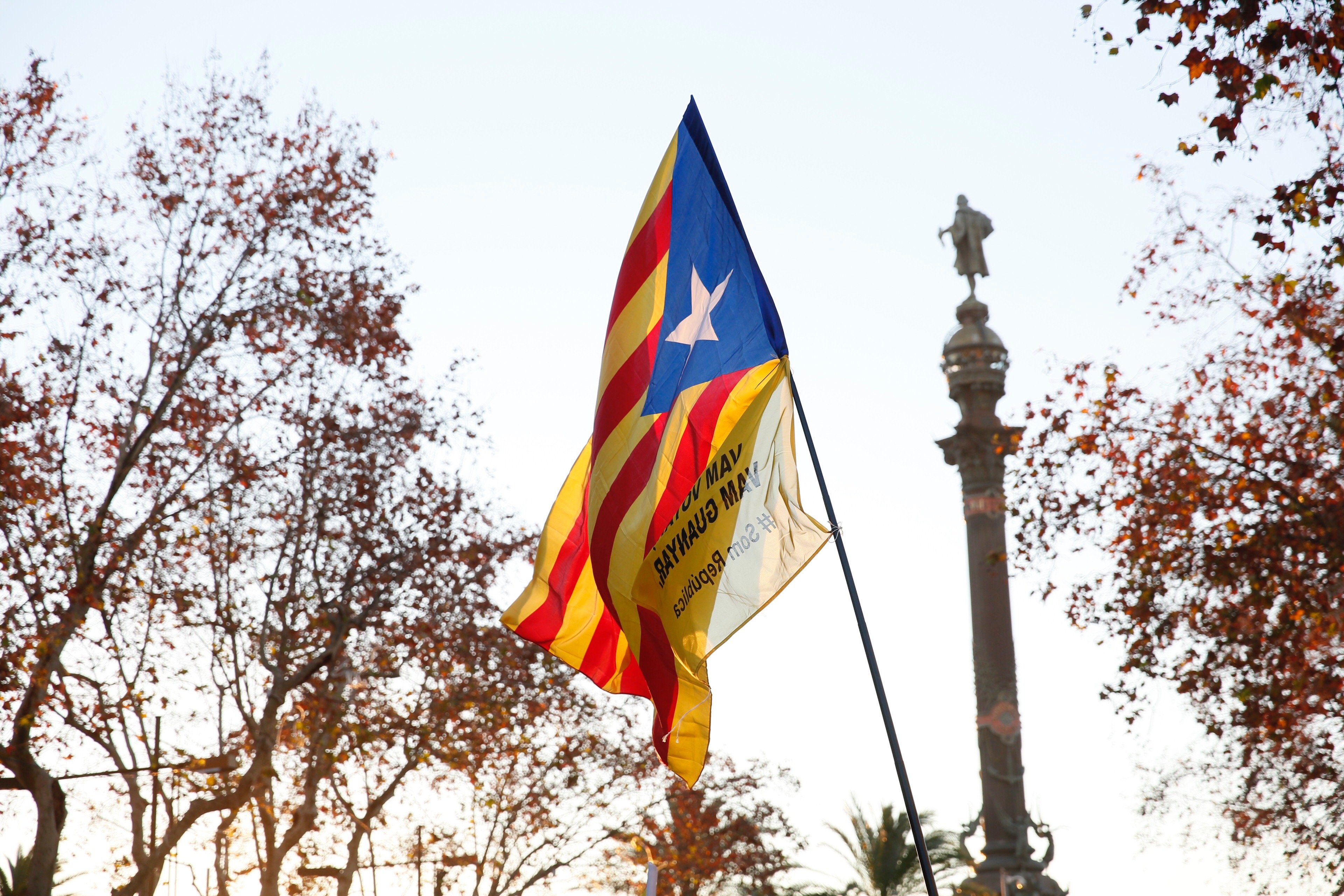 Acción previa a la Diada en las playas catalanas