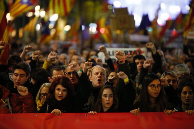 manifestación unitaria 21-d barcelona paseo de gracia - sergi alcazar
