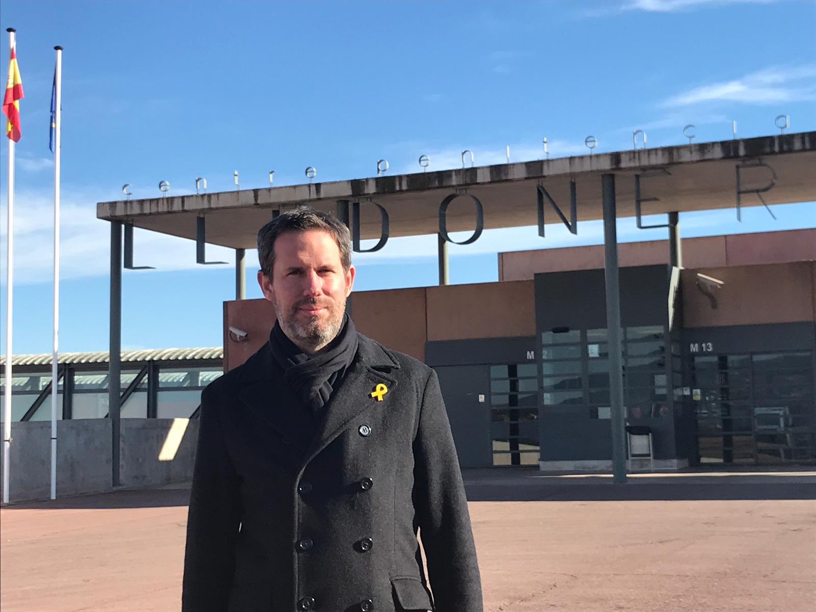 Un reconegut professor de dret internacional visita Sànchez i Turull a Lledoners