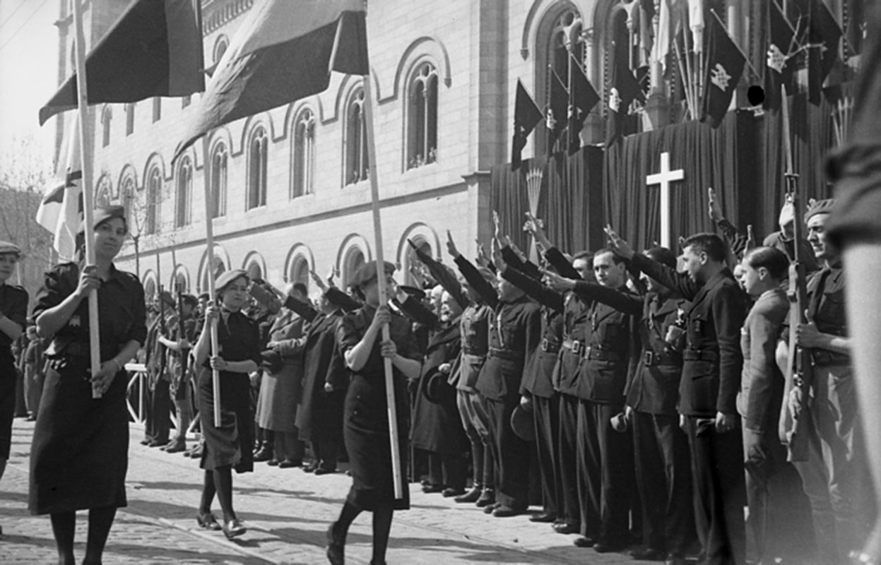 Las autoridades franquistas imponen a sus partidarios en los puestos de trabajo públicos depurados