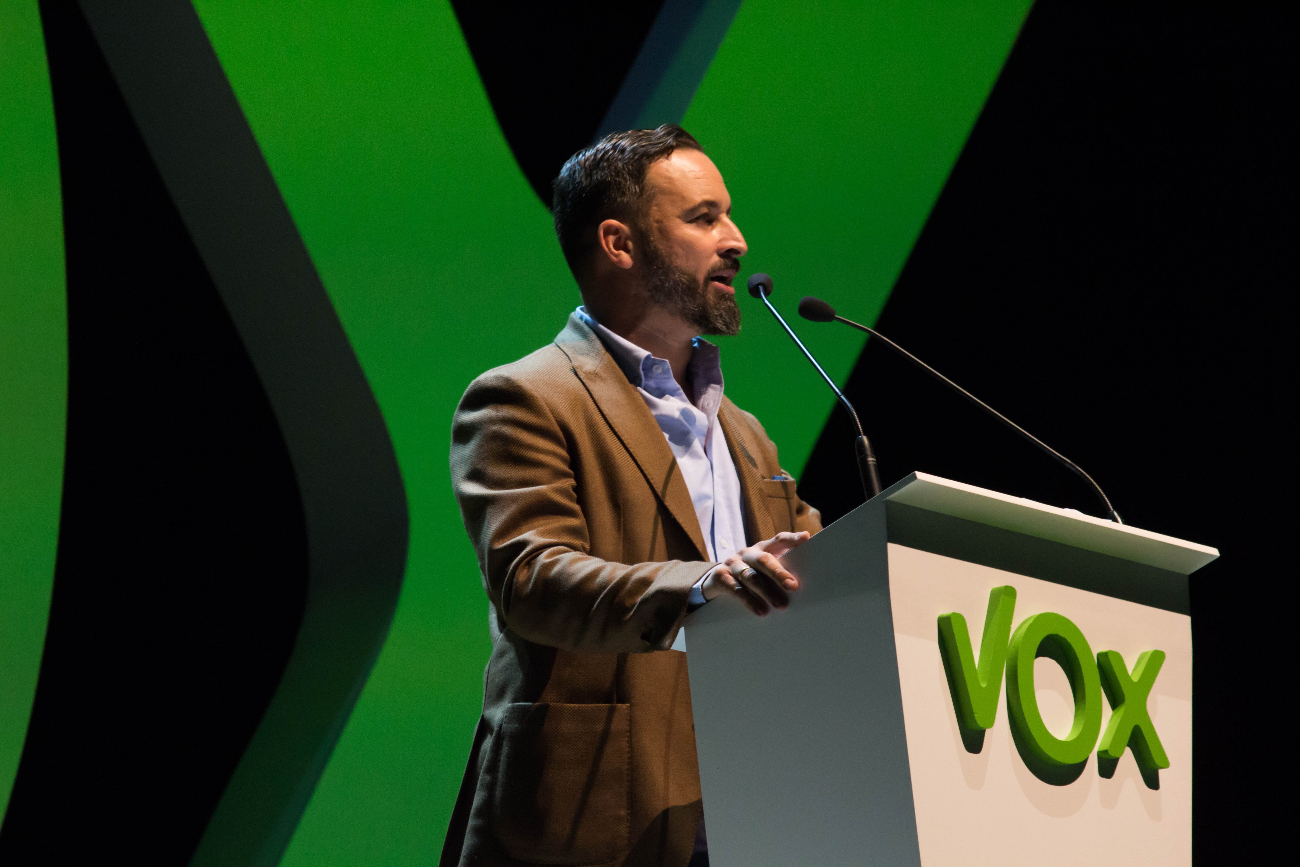 Vox party sticks to its anti-women demands for agreement with PP and Cs