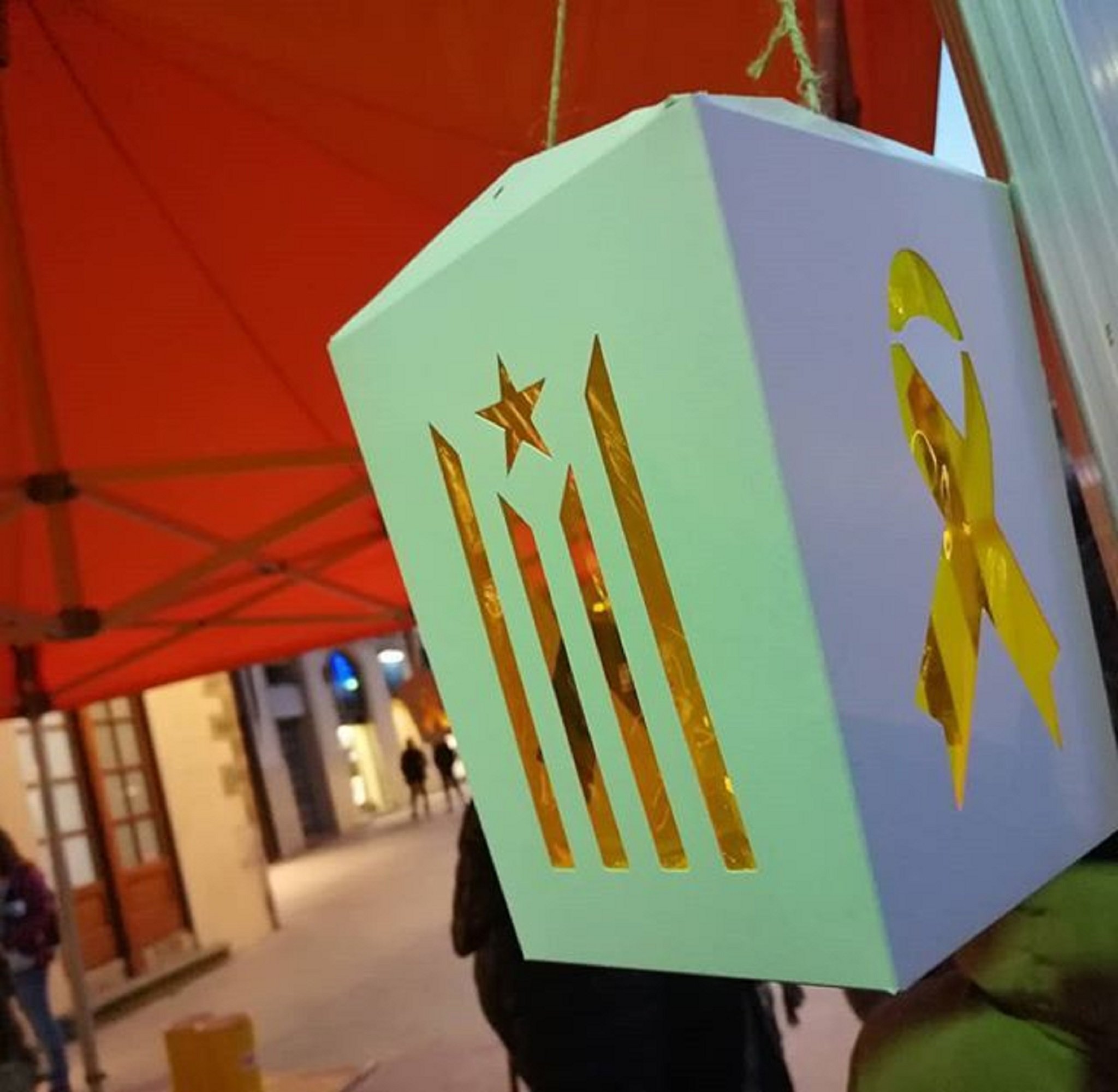 Els fanalets independentistes tornen a Vic