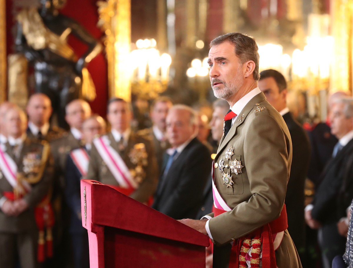 Felip VI fa una oda a la bandera espanyola: "És el símbol de la unitat"