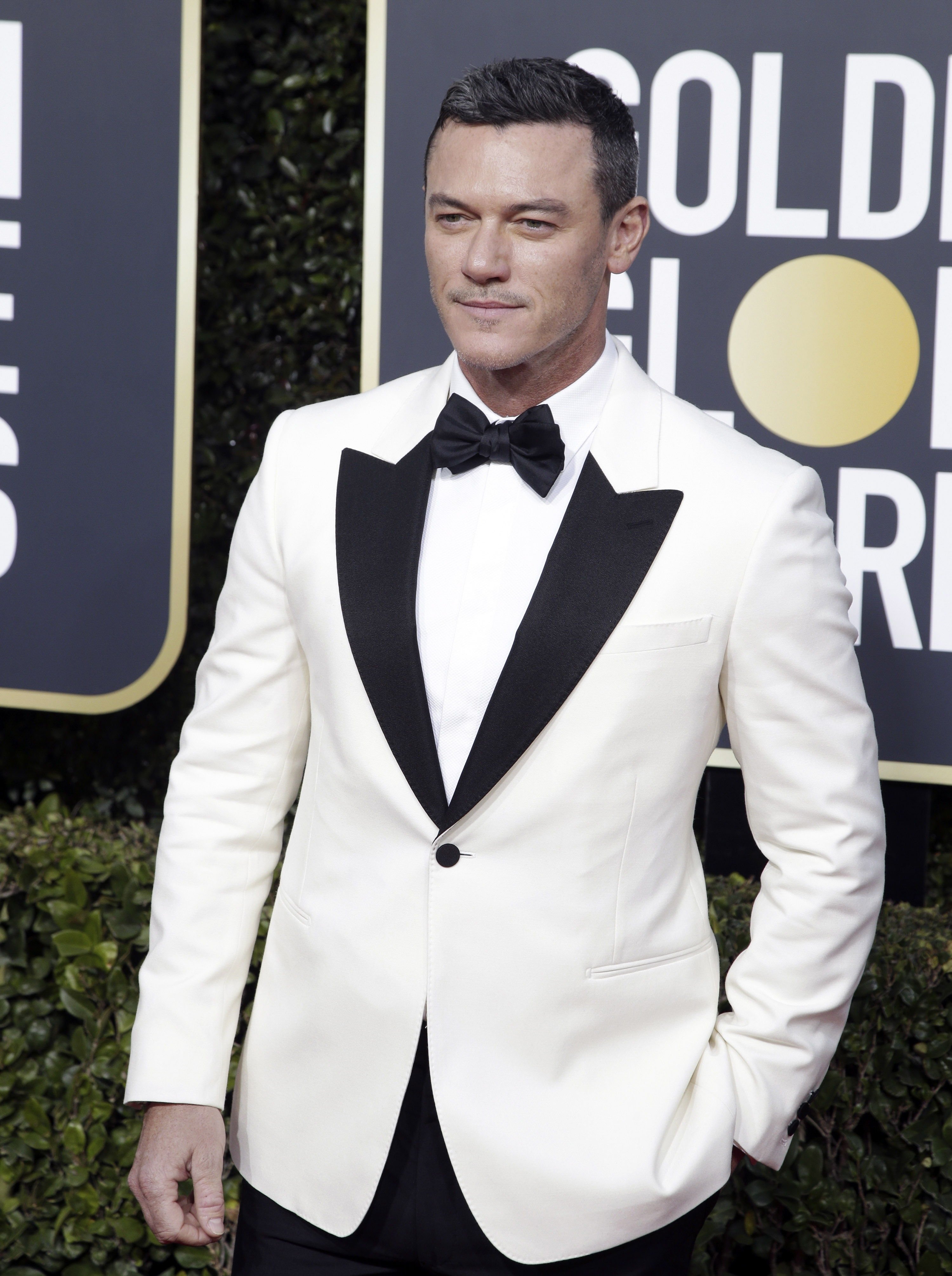 luke evans globo oro 2019