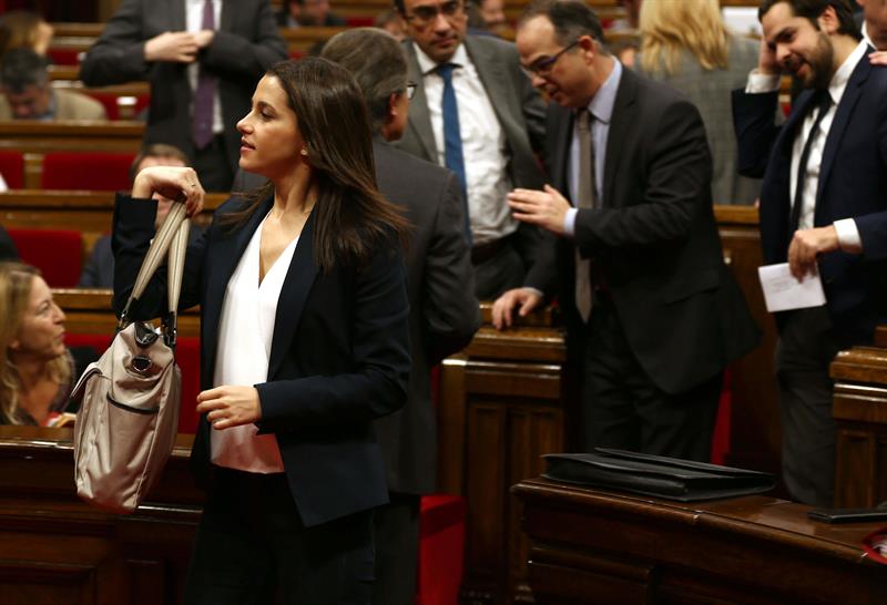 Arrimadas: "Sisplau, no faci una passa més"