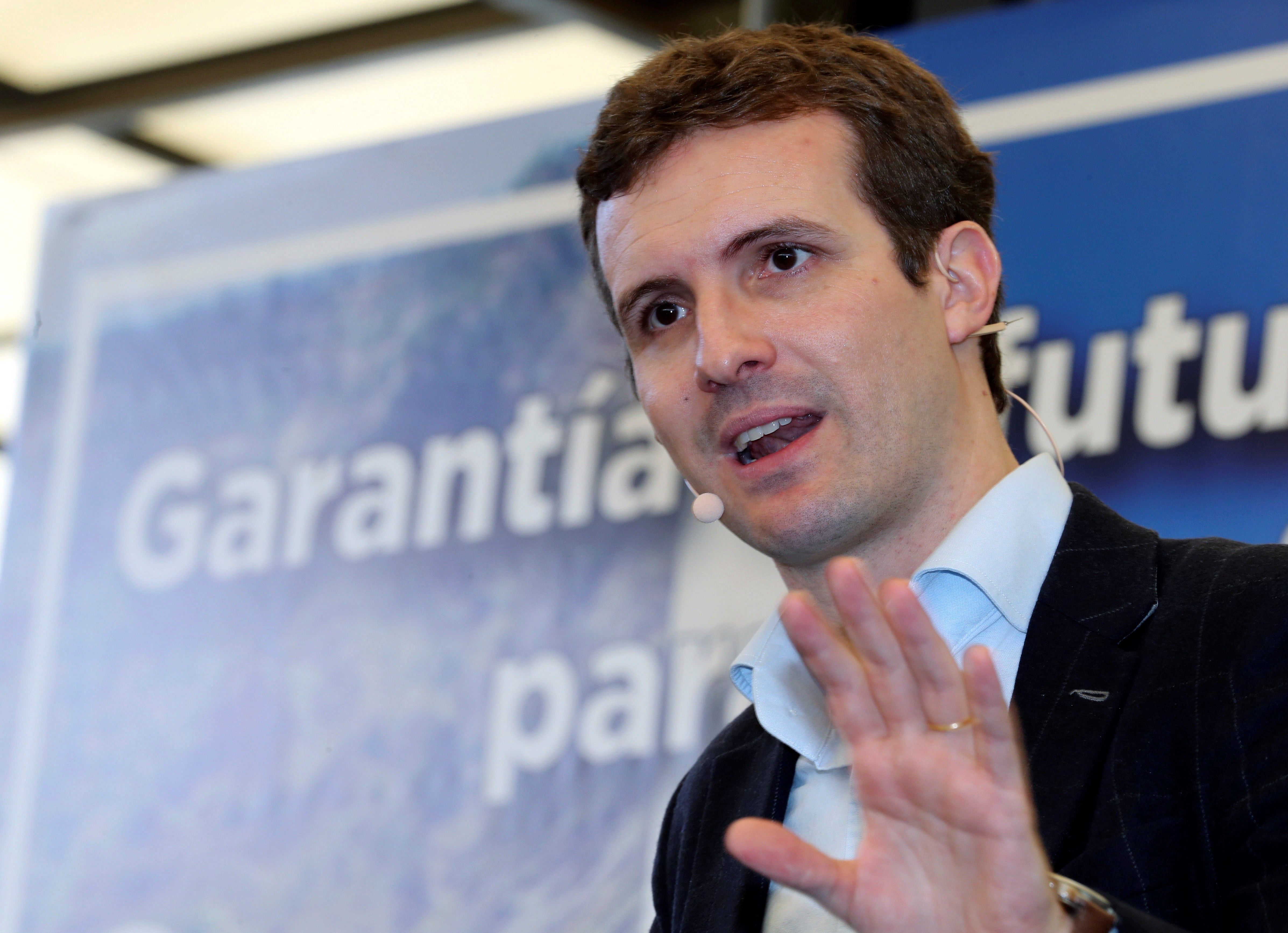 Casado acusa Sánchez de pactar una "consulta d’autodeterminació"