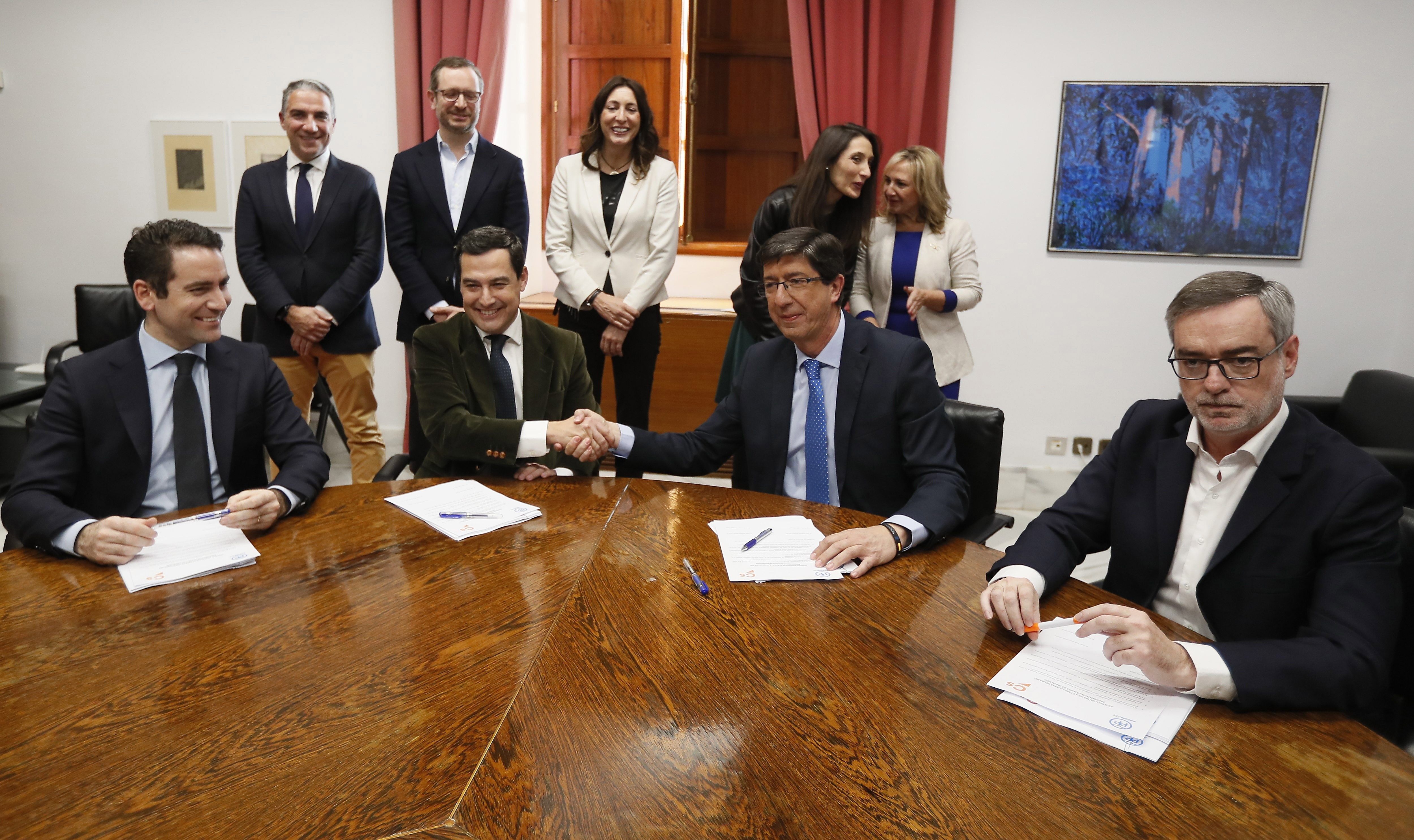 Reunio PP Cs investidura Andalusia Juan Marin Juanma Moreno - Efe Reunio PP Cs investidura Andalusia Juan Marin Juanma Moreno - Efe