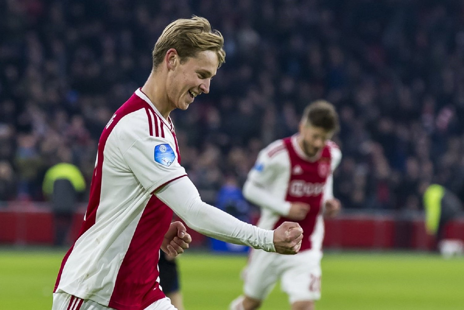 De Jong diu sí al Barça i només queda convèncer l'Ajax