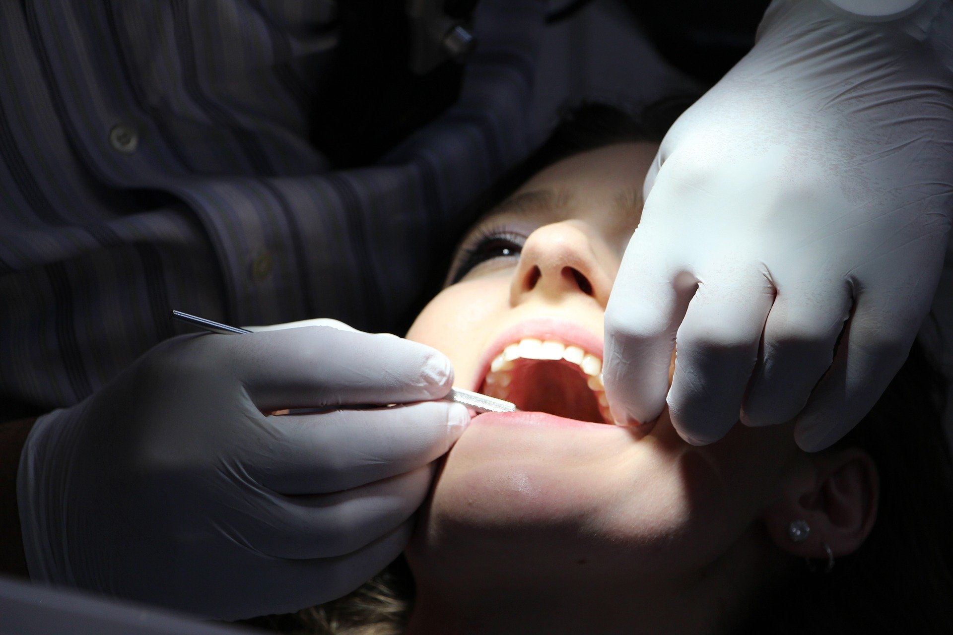 Barcelona tendrá un servicio de dentista municipal a precios sociales