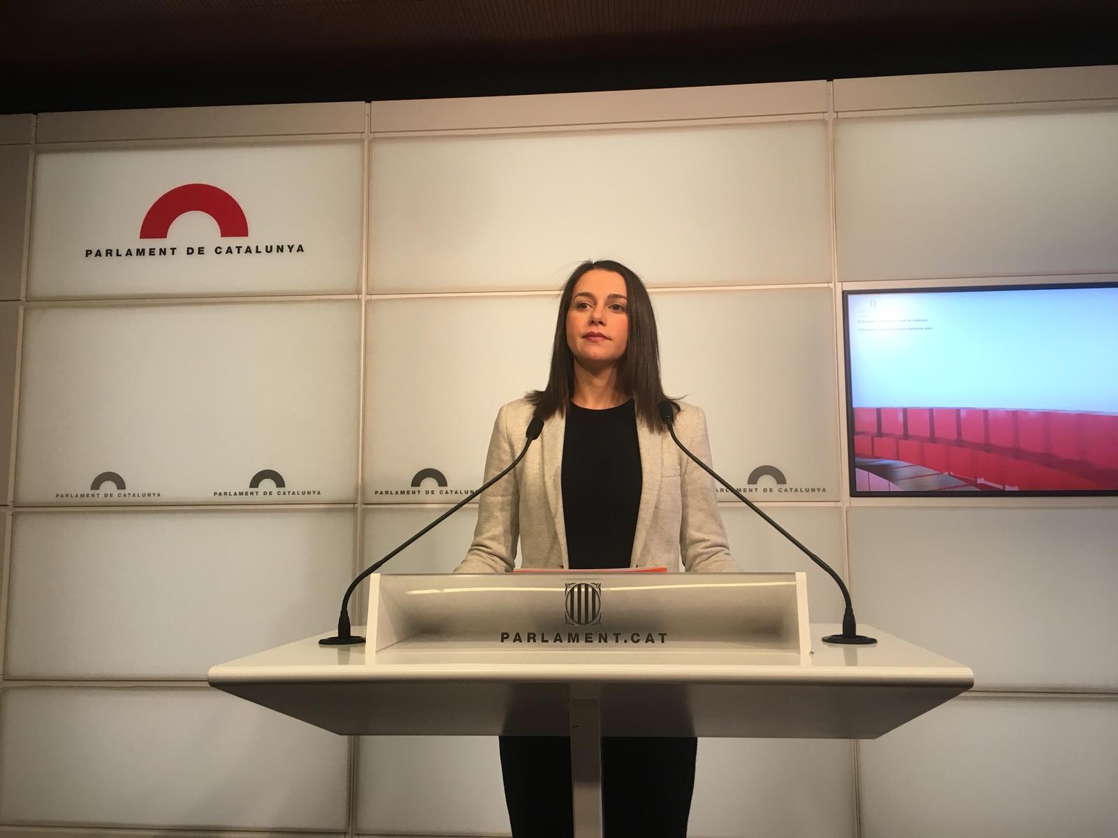 Arrimadas es mostra il·lusionada per l'acord a Andalusia i intenta amagar Vox