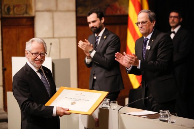ELNACIONAL Medalles Generalitat Carlos Viver Pi Sunyer Quim Torra Roger Torrent - Sergi Alcàzar