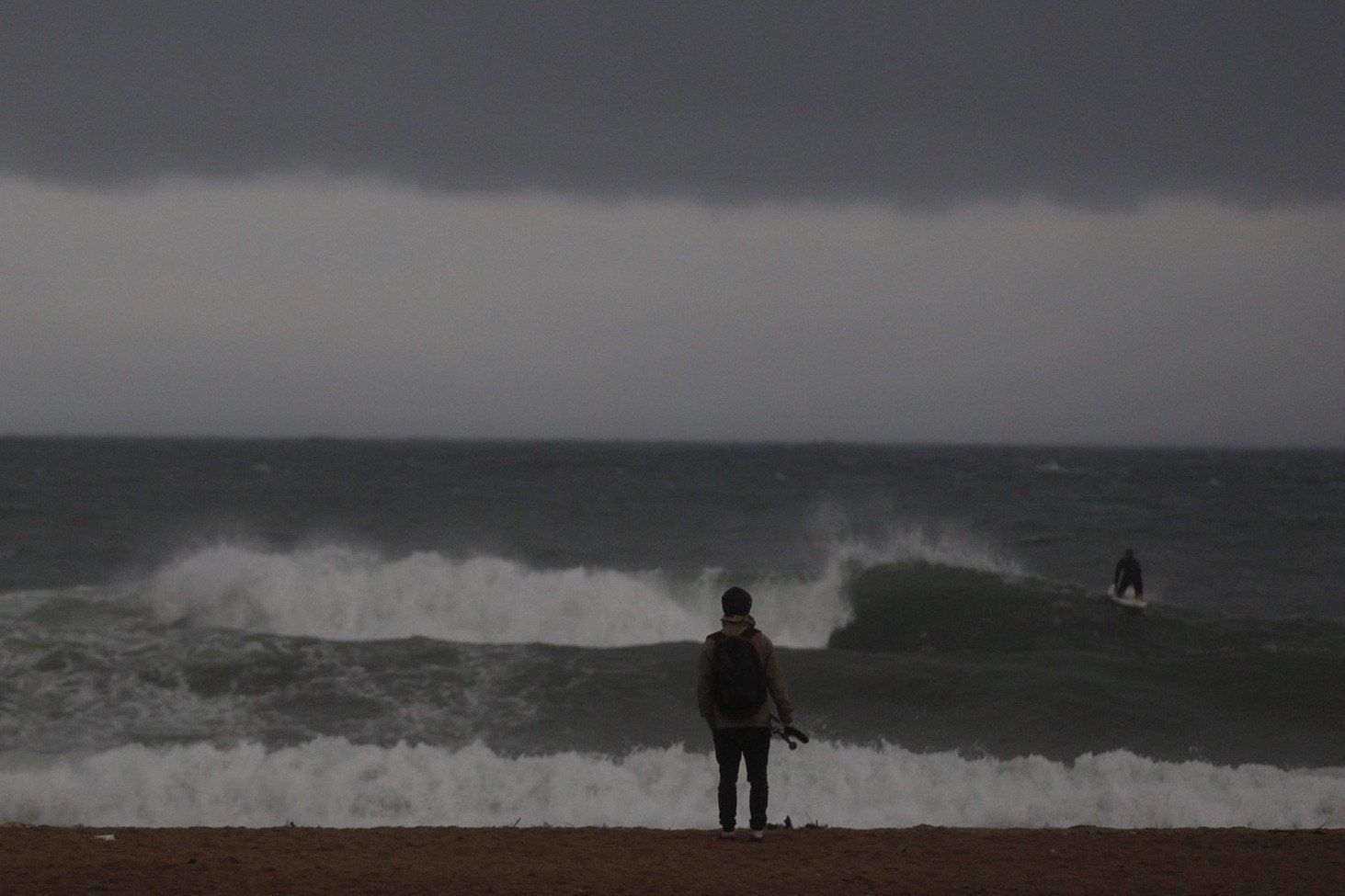 Barcelona activa el pla d'emergències pel mal estat del mar
