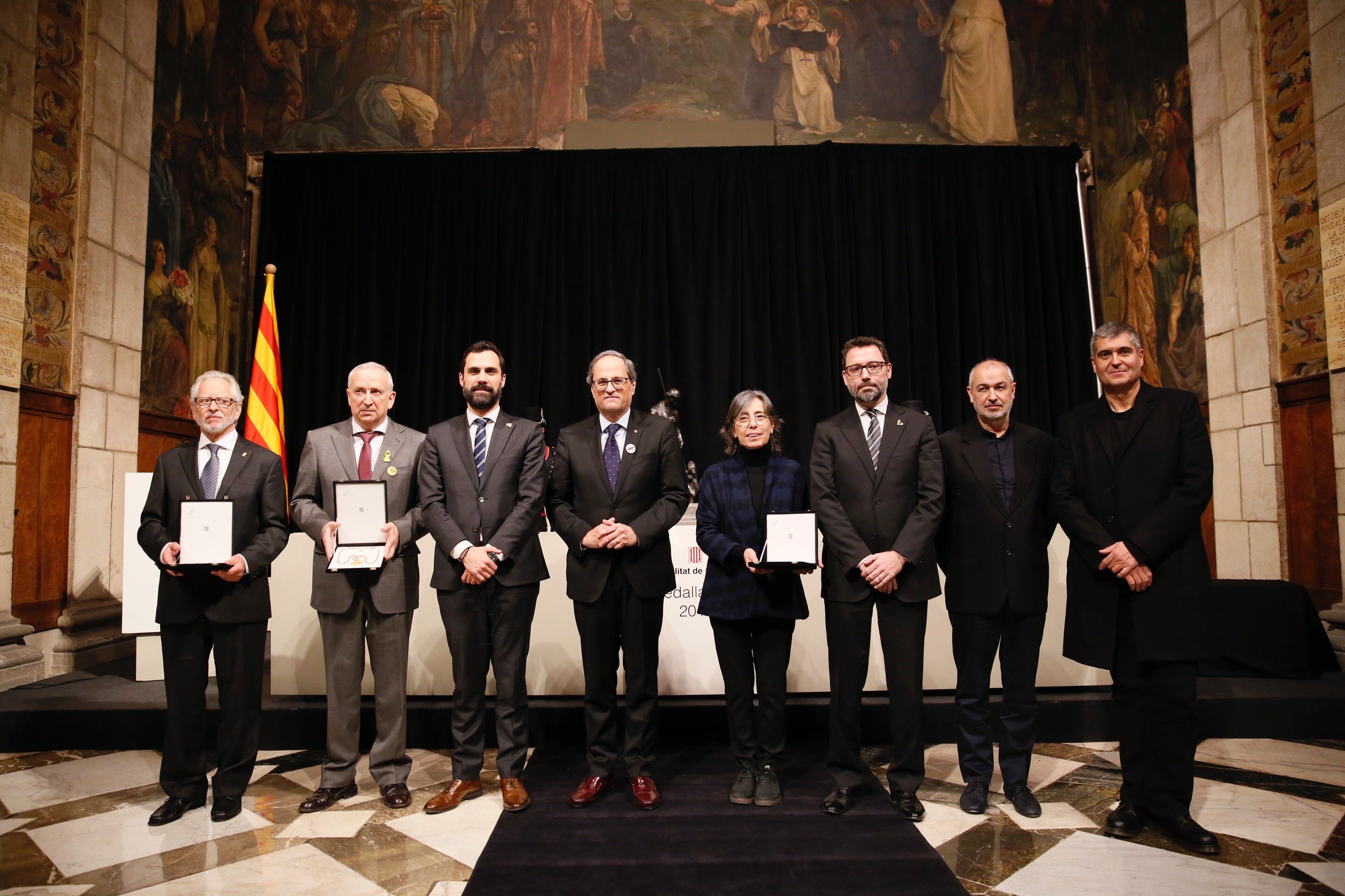 El lliurament de la Medalla d'Or de la Generalitat es converteix en un homenatge a presos i exiliats