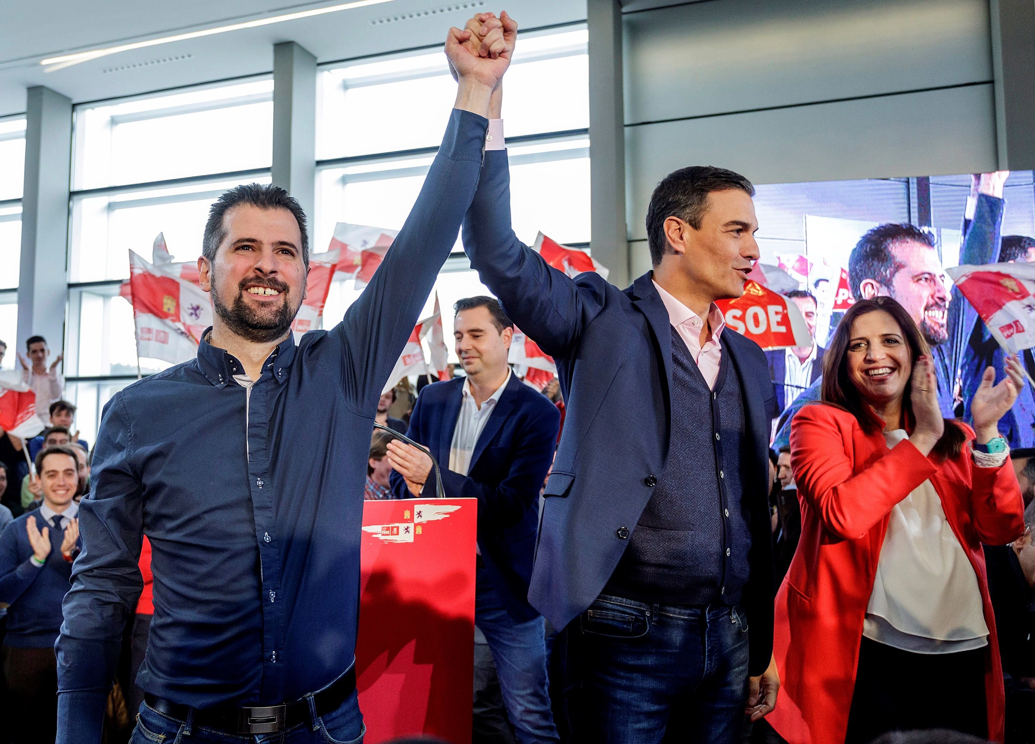 Sánchez pide ahora ayuda al PP y Ciudadanos para aprobar los presupuestos